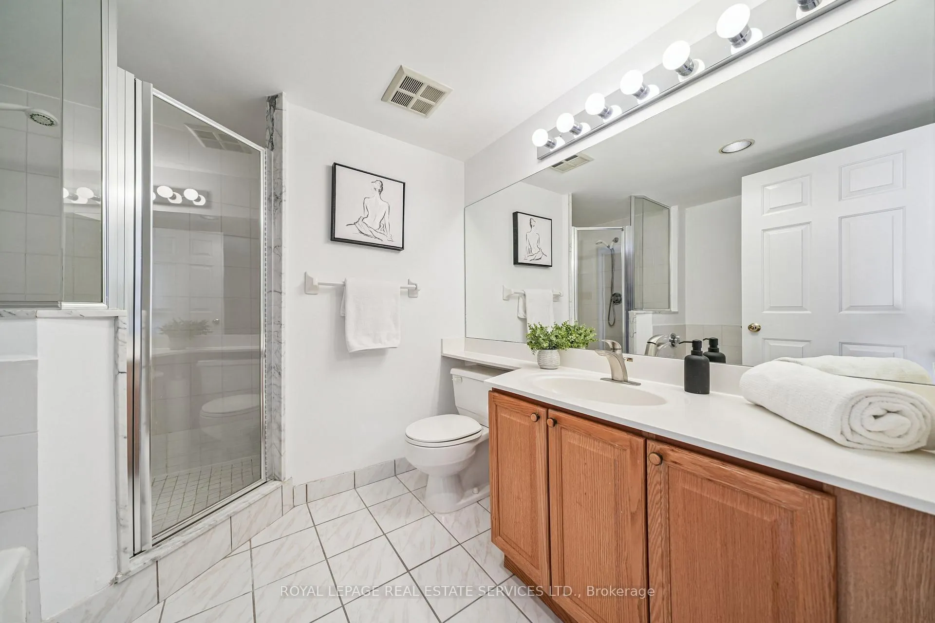 Photo 19 of Unit 1716, 268 Ridley Boulevard, Toronto, Bedford Park-Nortown — HOMEH