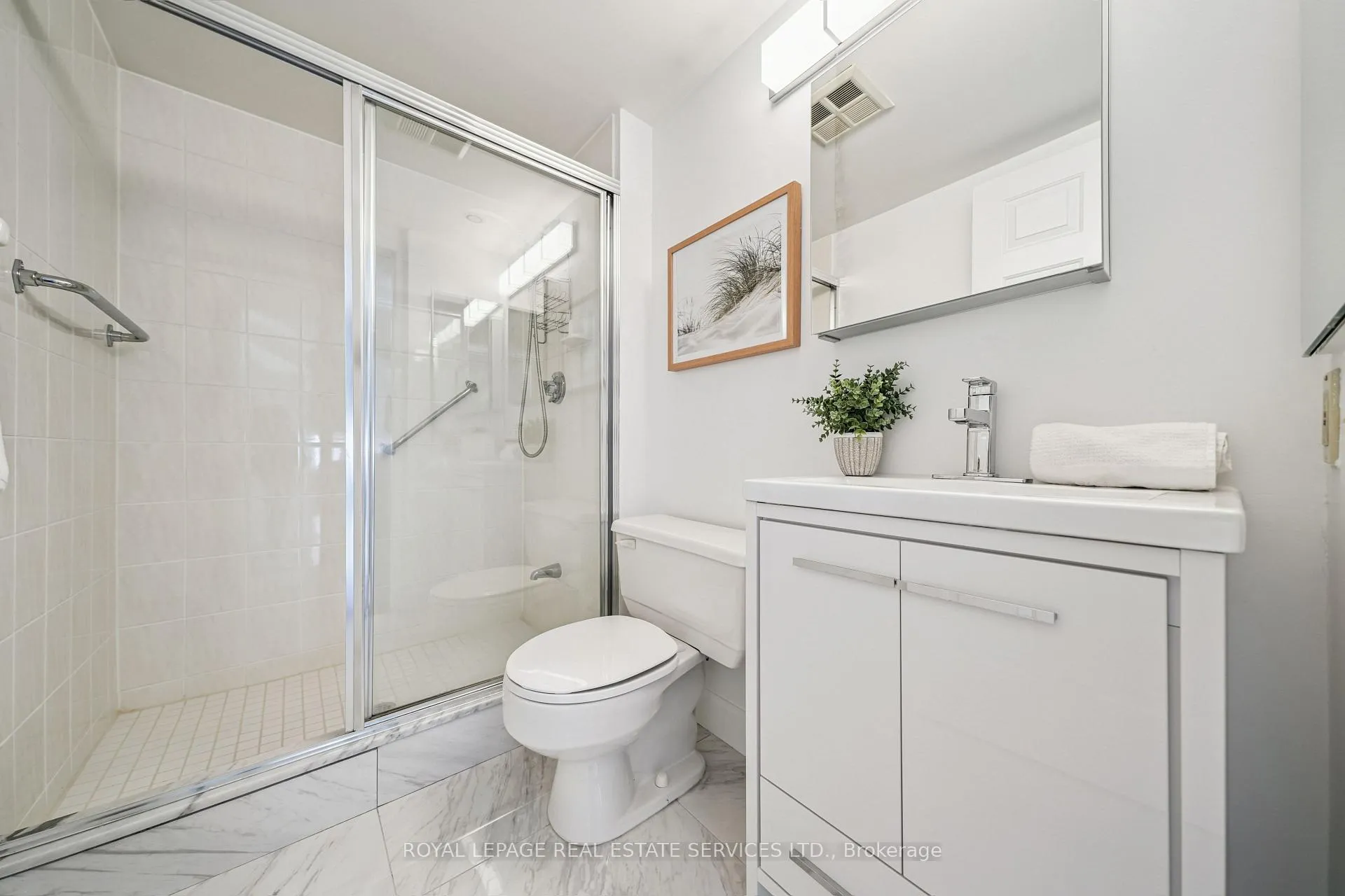 Photo 21 of Unit 1716, 268 Ridley Boulevard, Toronto, Bedford Park-Nortown — HOMEH