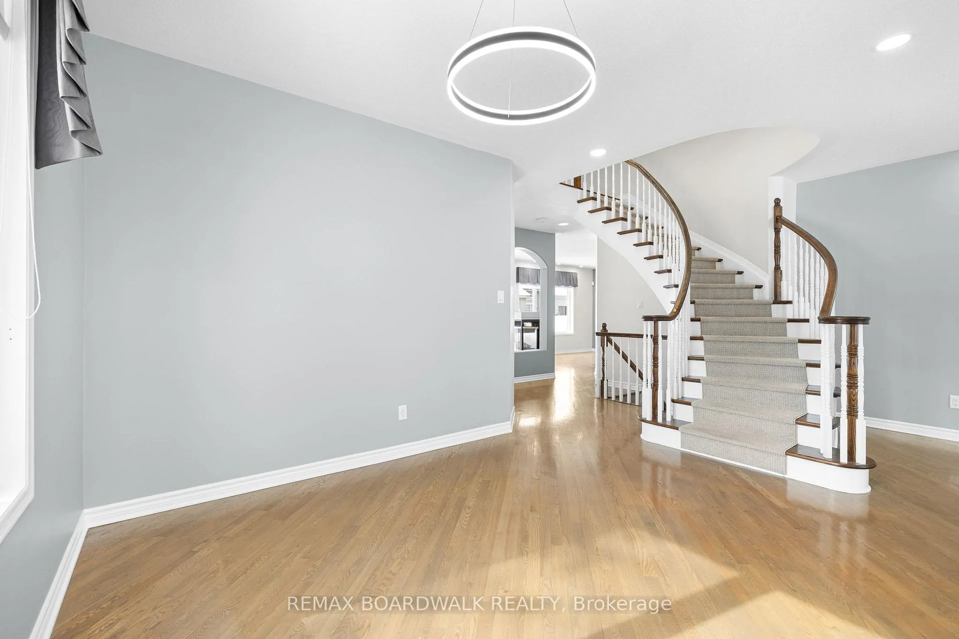 Photo 12 of 2128 Rexton Street, Ottawa, Avalon East — HOMEH