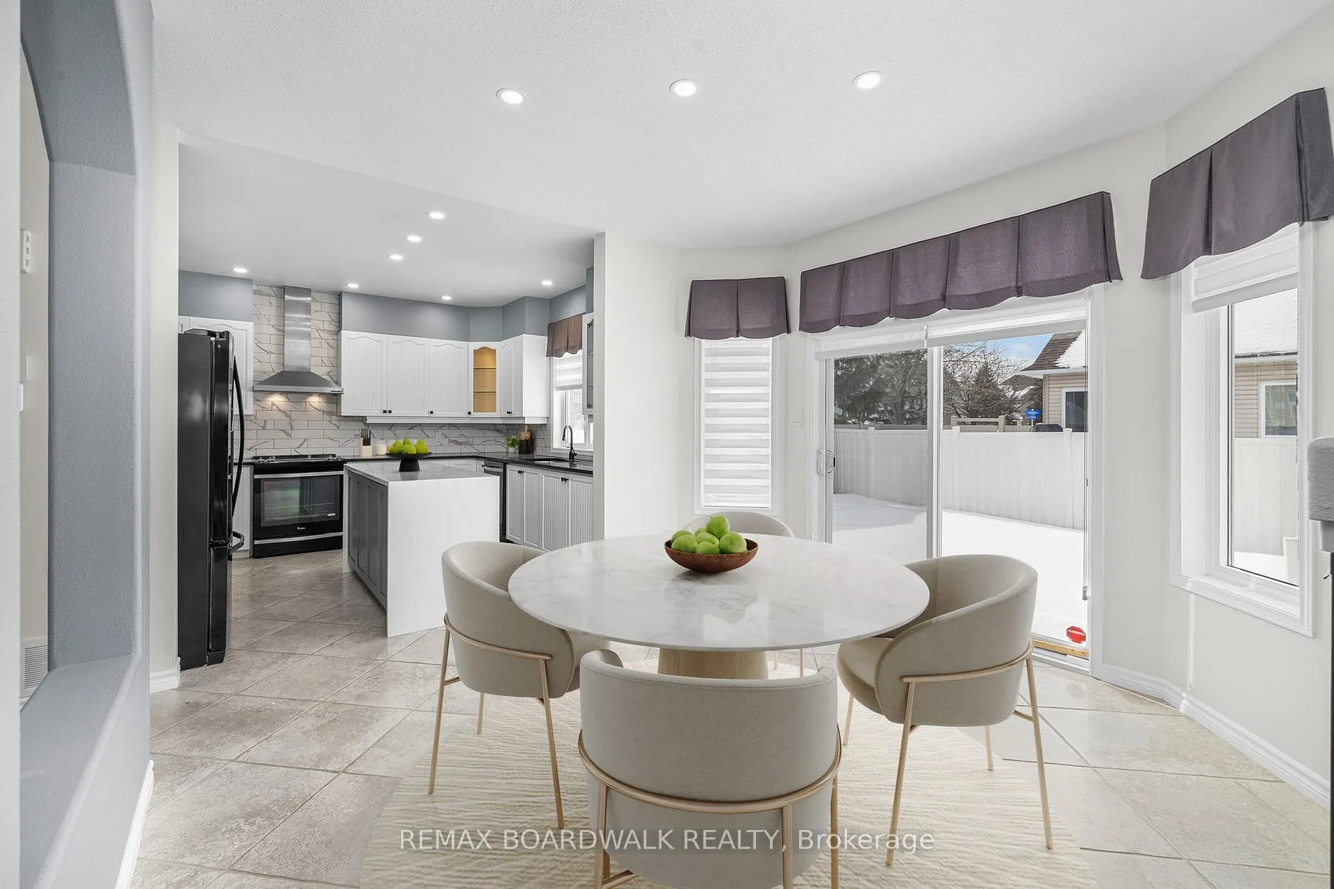 Photo 15 of 2128 Rexton Street, Ottawa, Avalon East — HOMEH