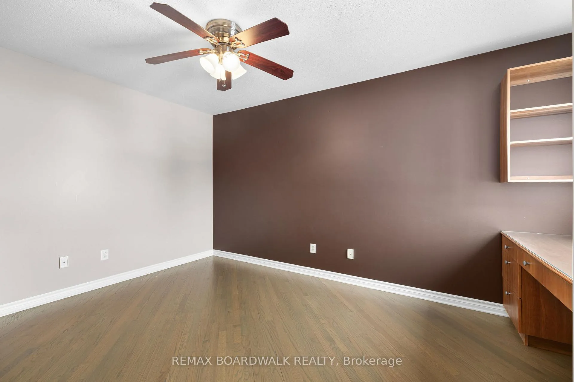 Photo 33 of 2128 Rexton Street, Ottawa, Avalon East — HOMEH