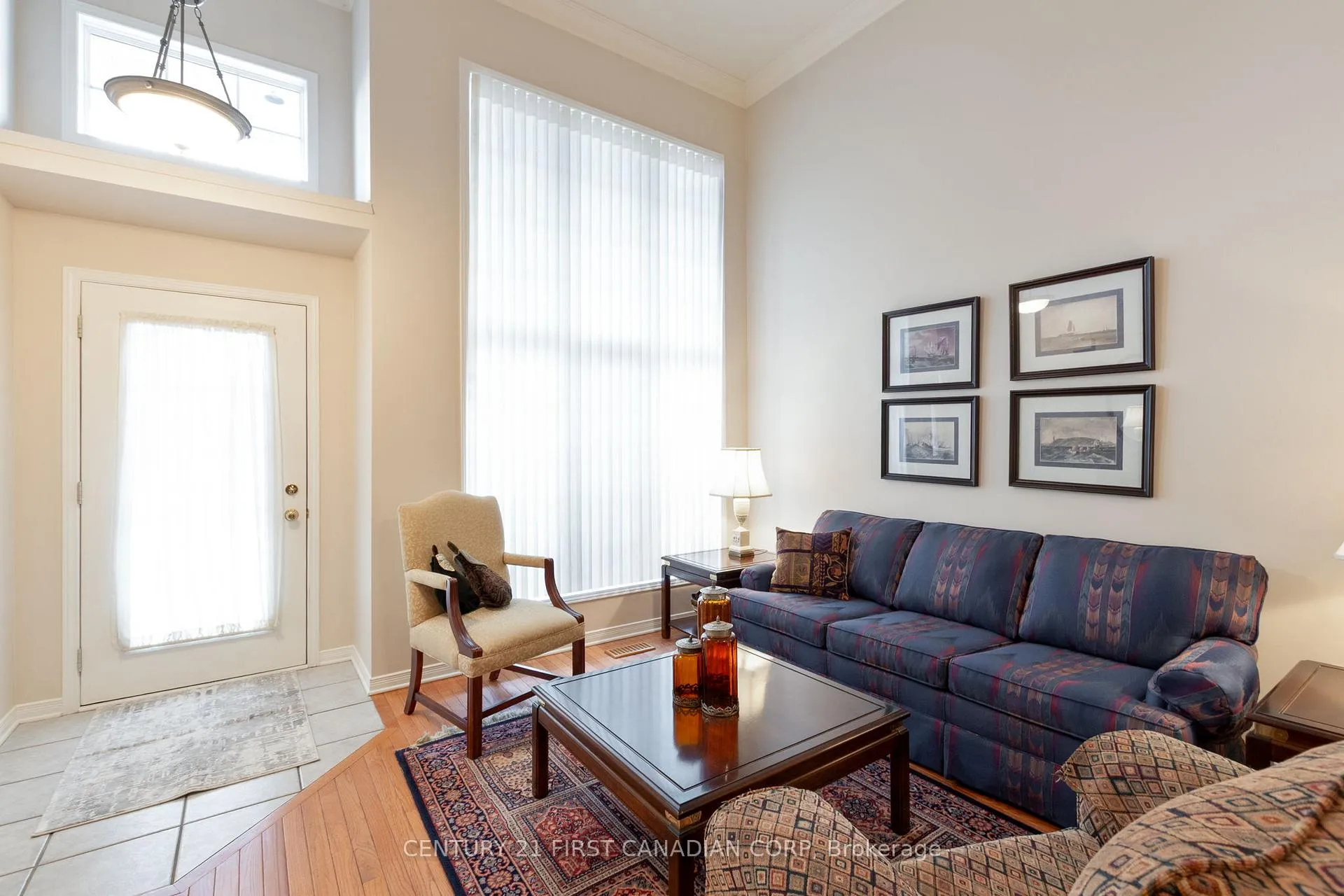 Photo 5 of 54 Willow Crescent, Strathroy-Caradoc, SE — HOMEH