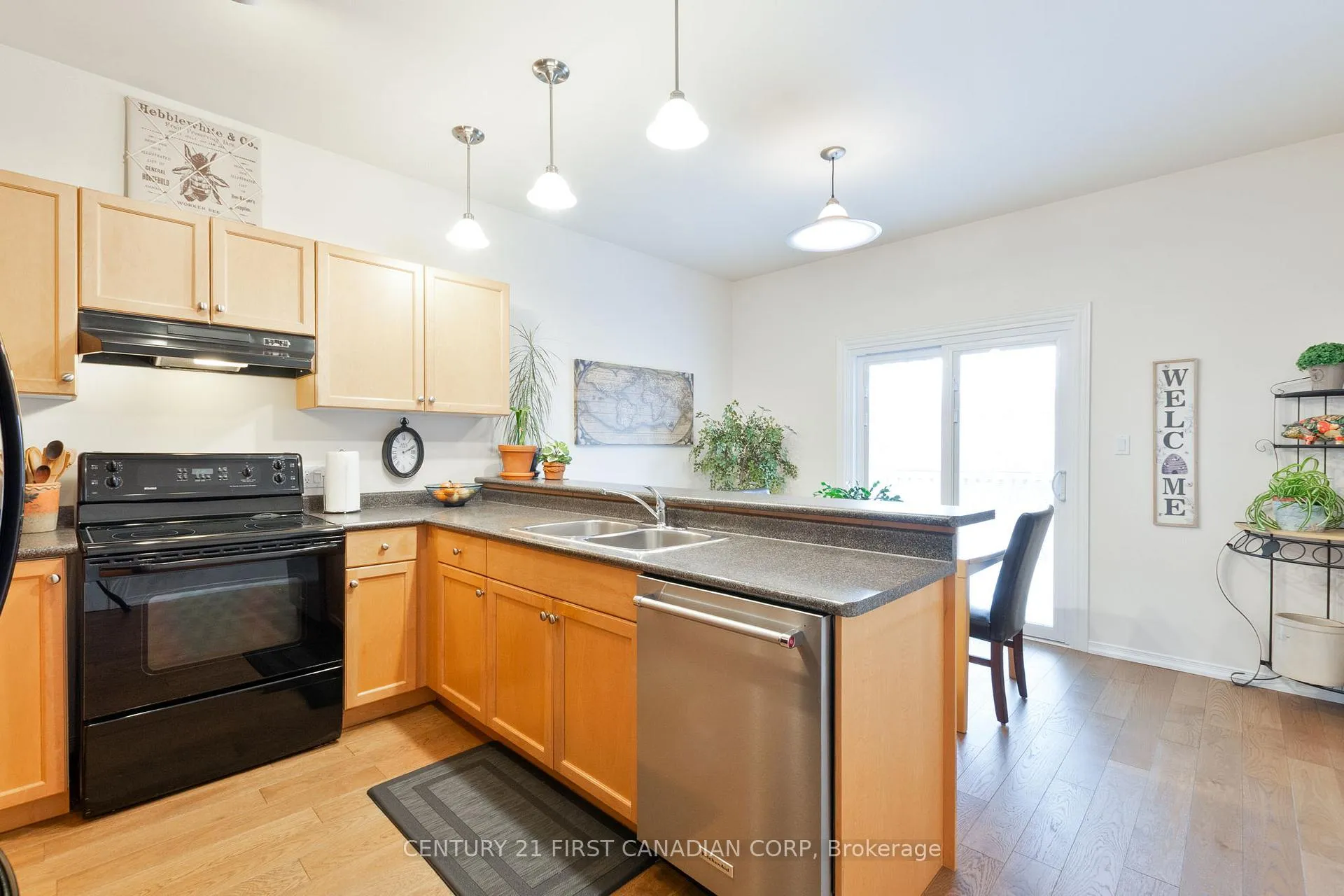 Photo 13 of 54 Willow Crescent, Strathroy-Caradoc, SE — HOMEH