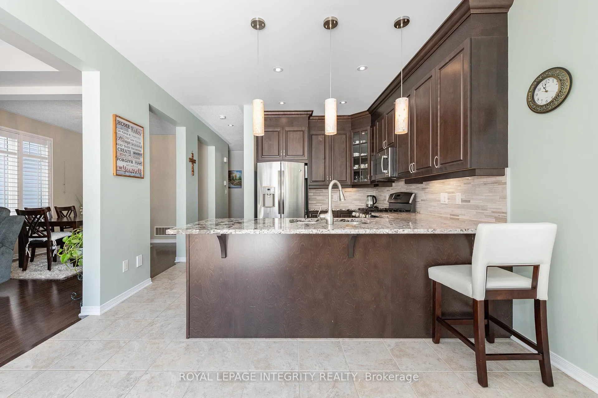Photo 11 of 528 Rouncey Road, Ottawa, Kanata - Emerald Meadows/Trailwest — HOMEH