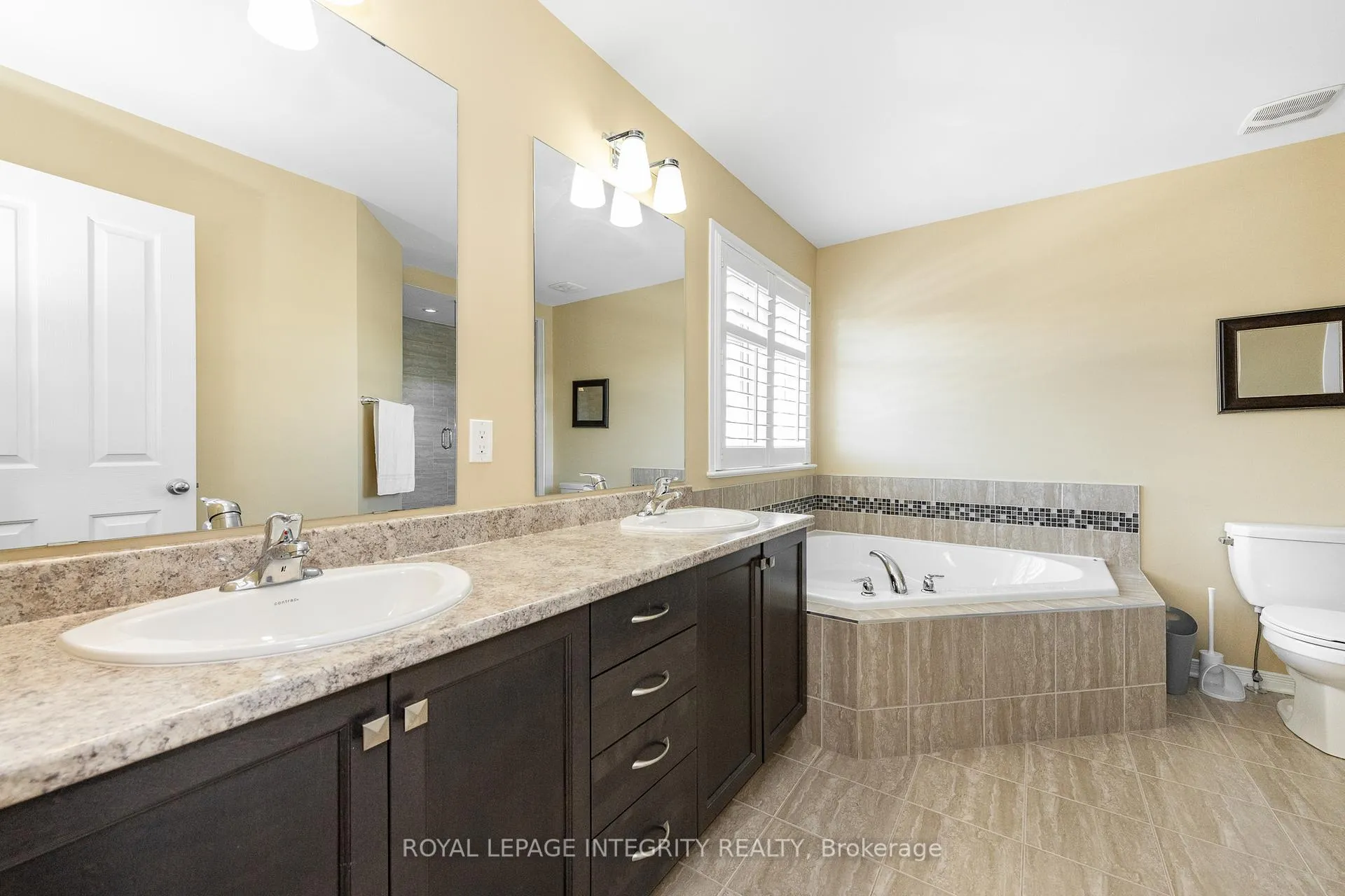 Photo 34 of 528 Rouncey Road, Ottawa, Kanata - Emerald Meadows/Trailwest — HOMEH