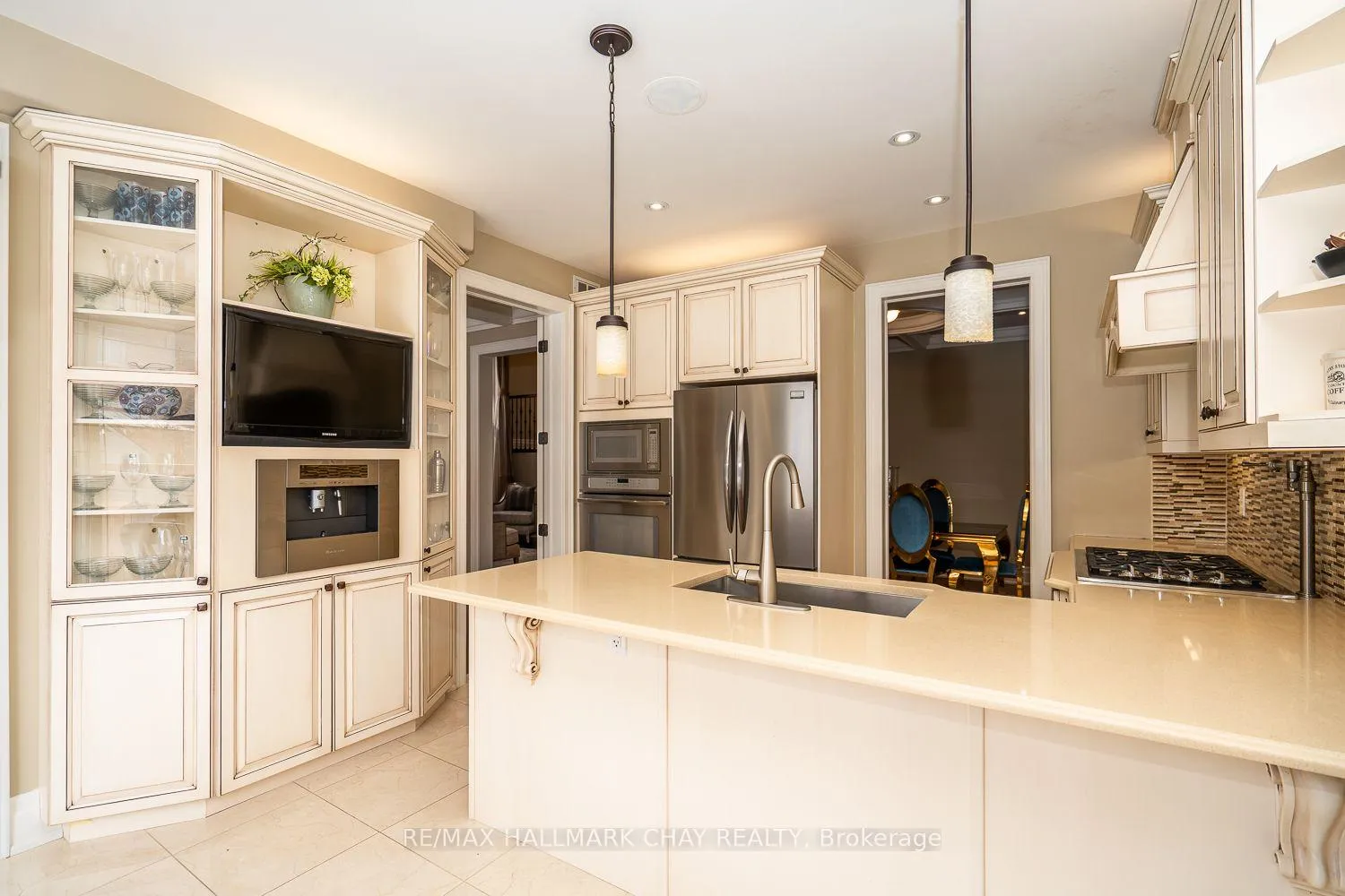 Photo 3 of 230 King Street S, New Tecumseth, Alliston — HOMEH