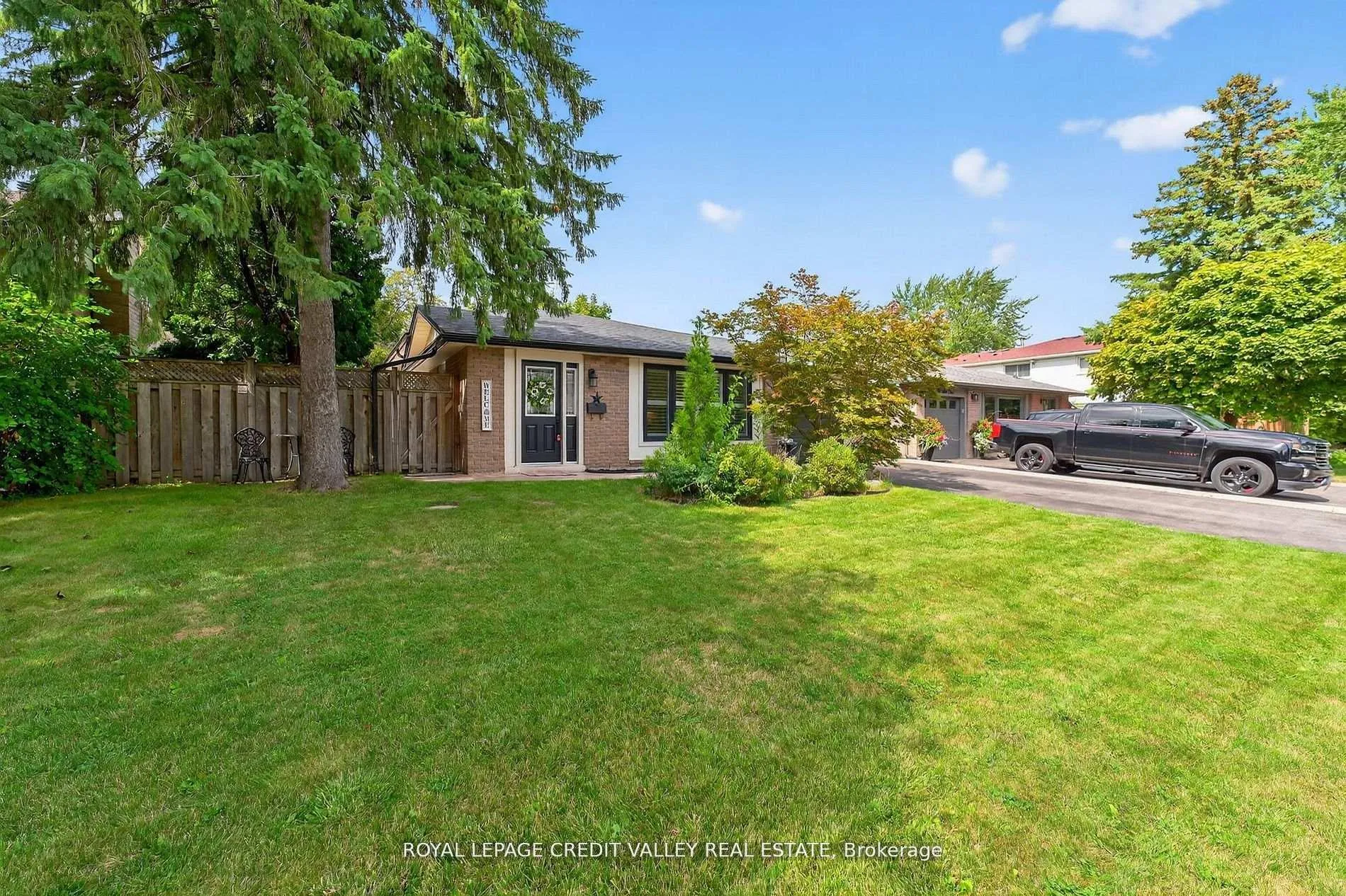 Photo 2 of 24 Willis Drive, Brampton, Brampton East — HOMEH