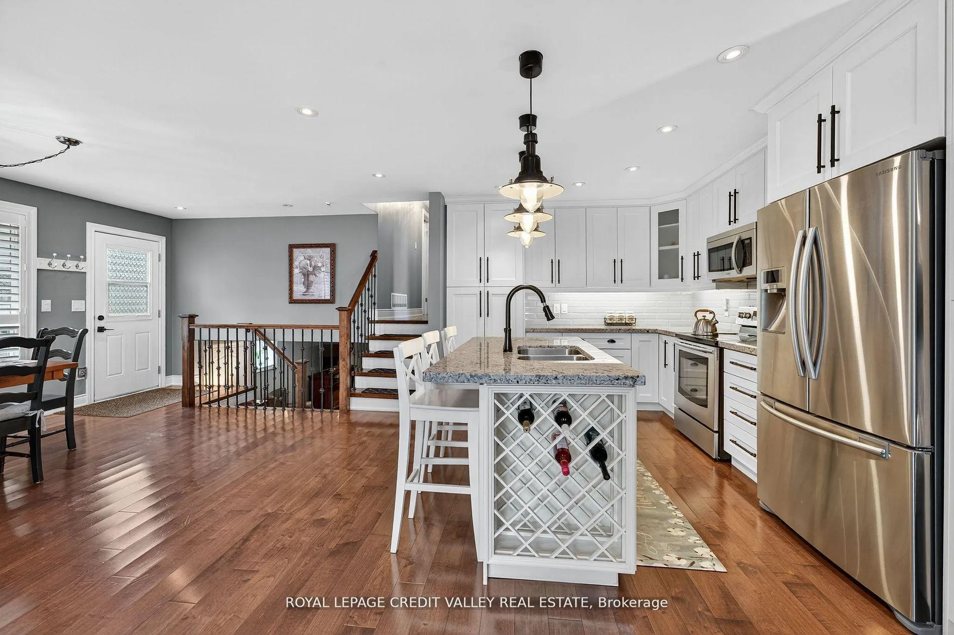 Photo 14 of 24 Willis Drive, Brampton, Brampton East — HOMEH