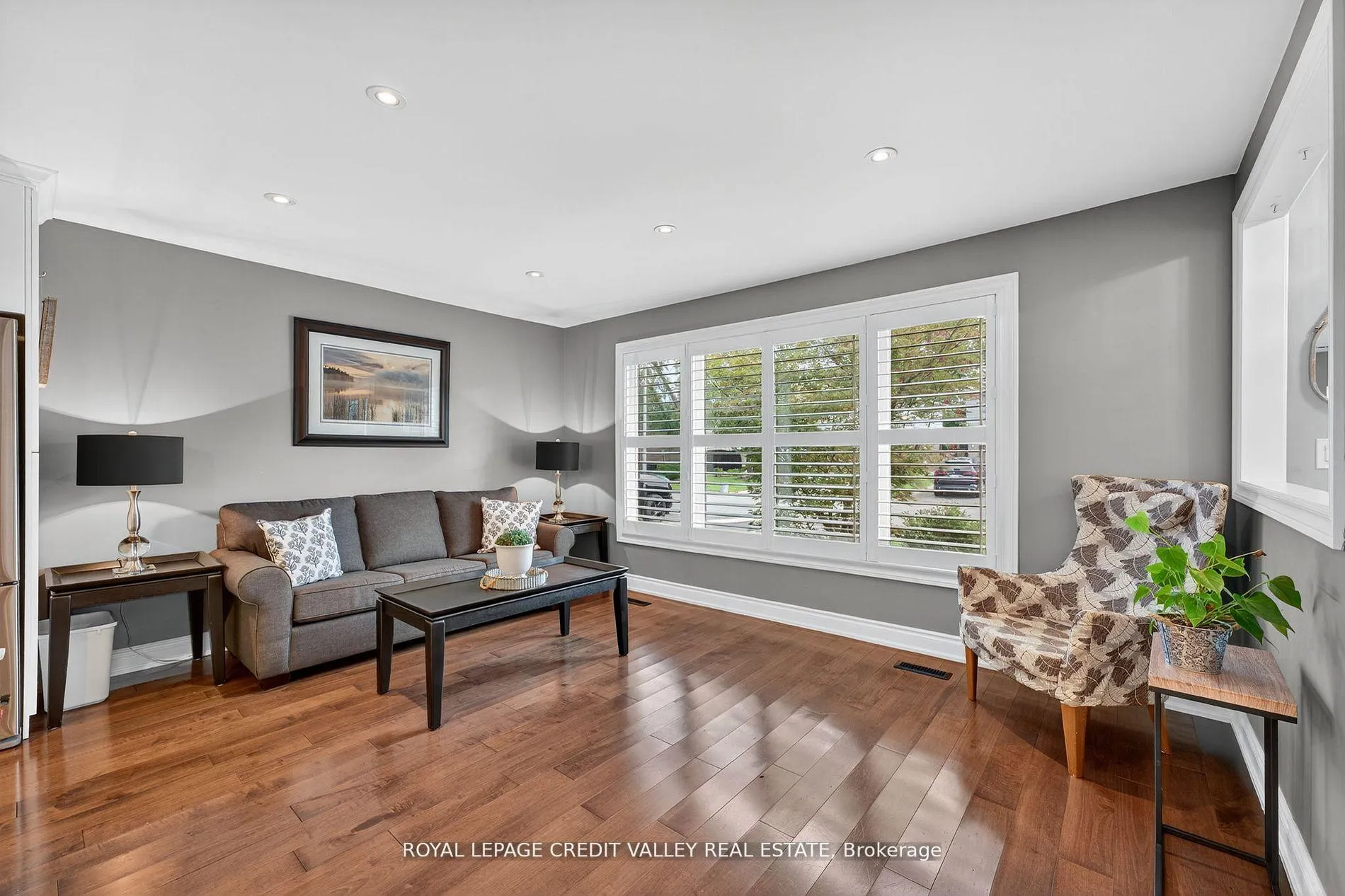 Photo 19 of 24 Willis Drive, Brampton, Brampton East — HOMEH
