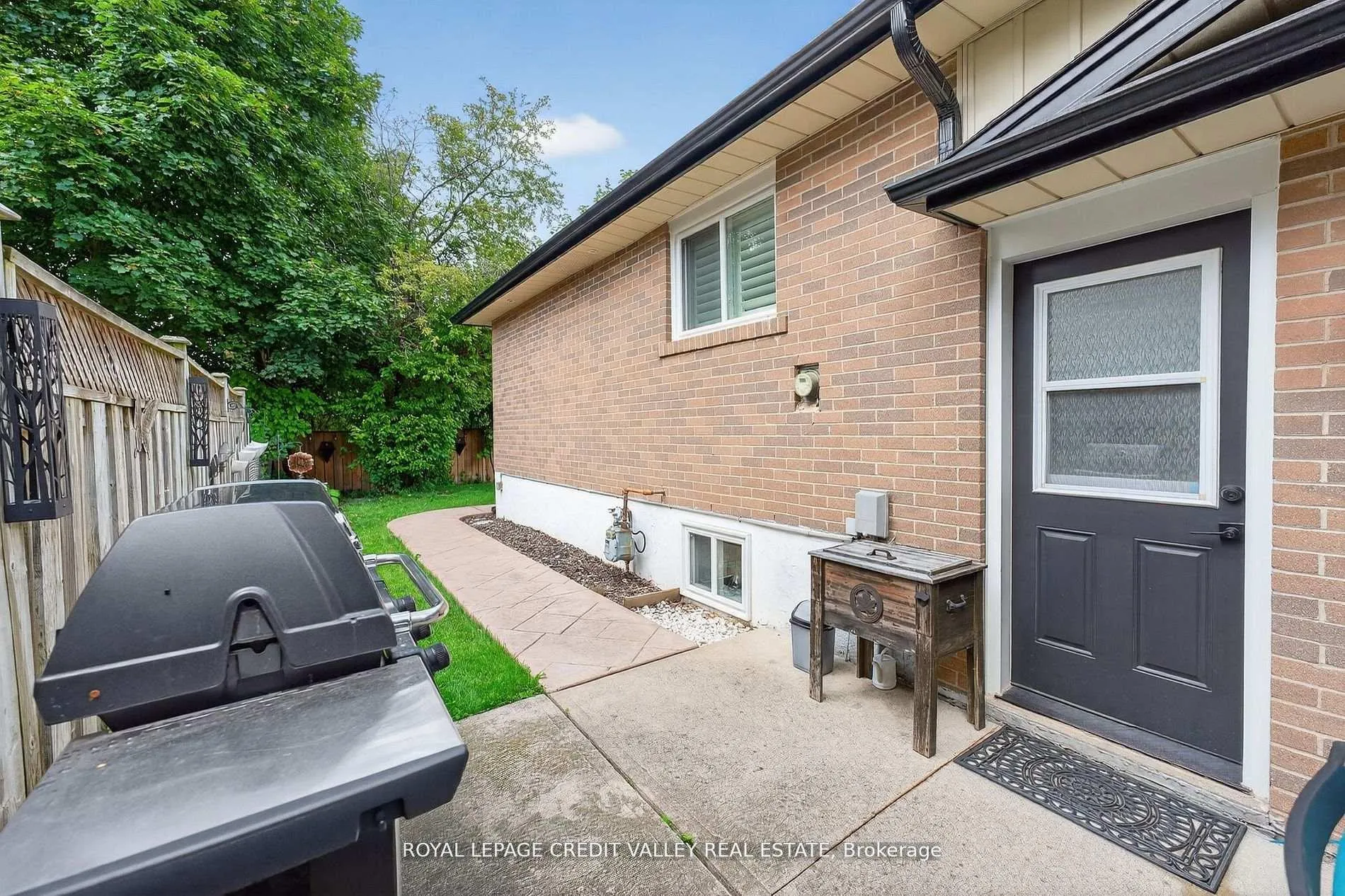 Photo 39 of 24 Willis Drive, Brampton, Brampton East — HOMEH