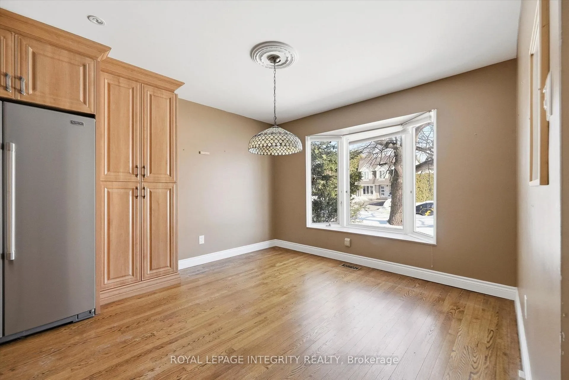 Photo 7 of 1735 Bonaventure Terrace, Ottawa, Convent Glen South — HOMEH