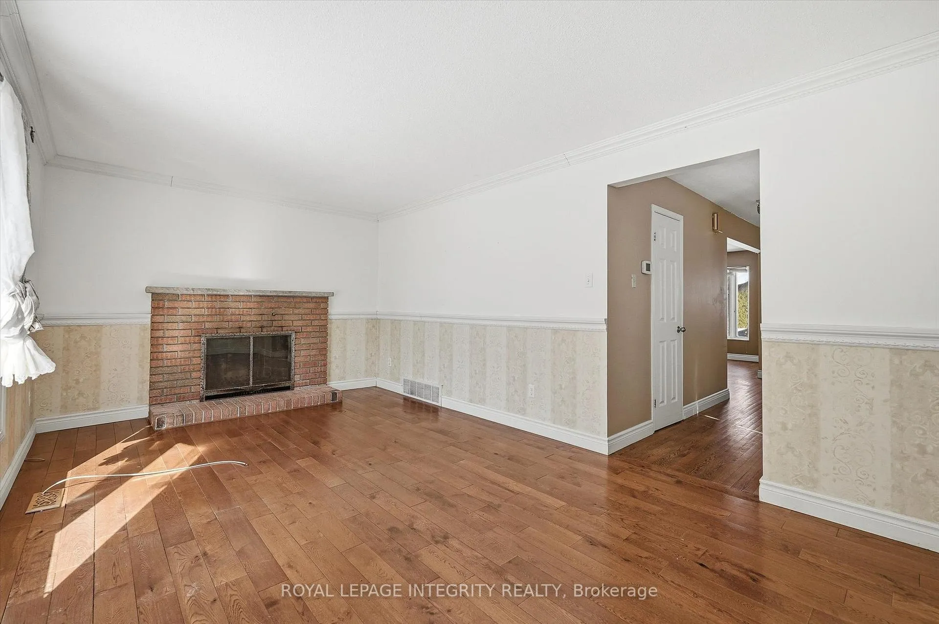 Photo 15 of 1735 Bonaventure Terrace, Ottawa, Convent Glen South — HOMEH