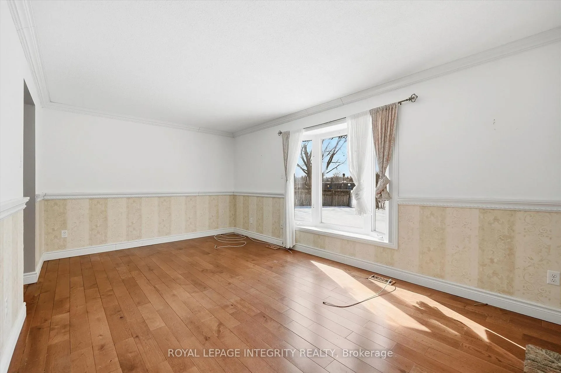 Photo 17 of 1735 Bonaventure Terrace, Ottawa, Convent Glen South — HOMEH