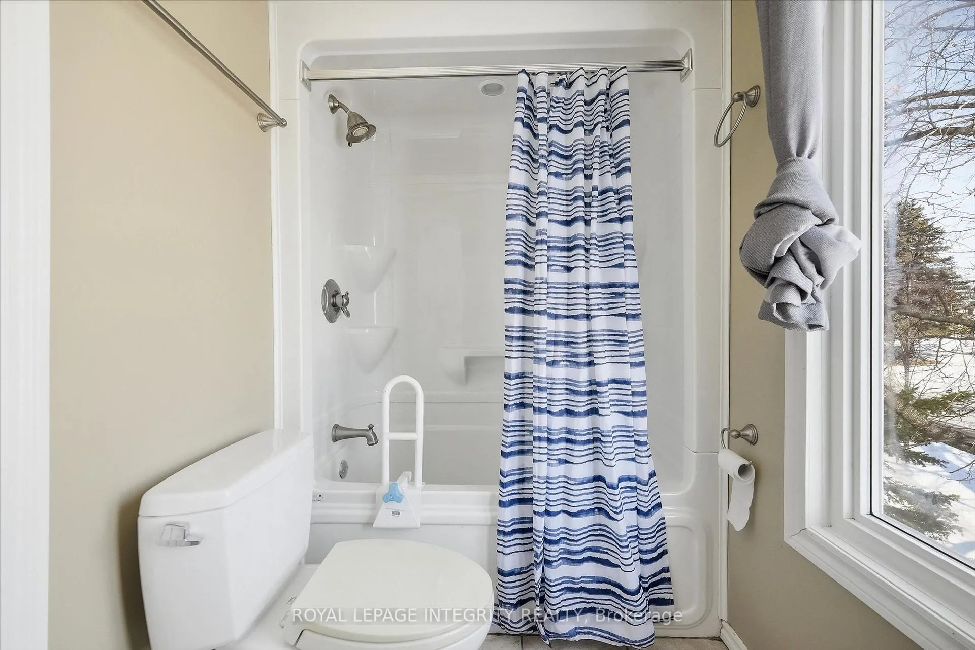 Photo 28 of 1735 Bonaventure Terrace, Ottawa, Convent Glen South — HOMEH