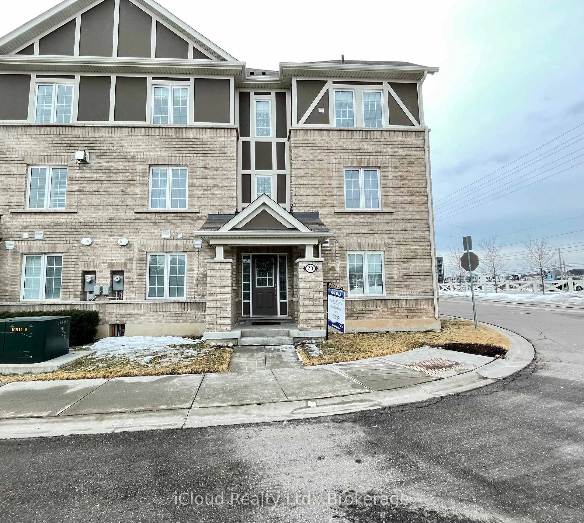 Front of Unit 73, 1222 Rose Way