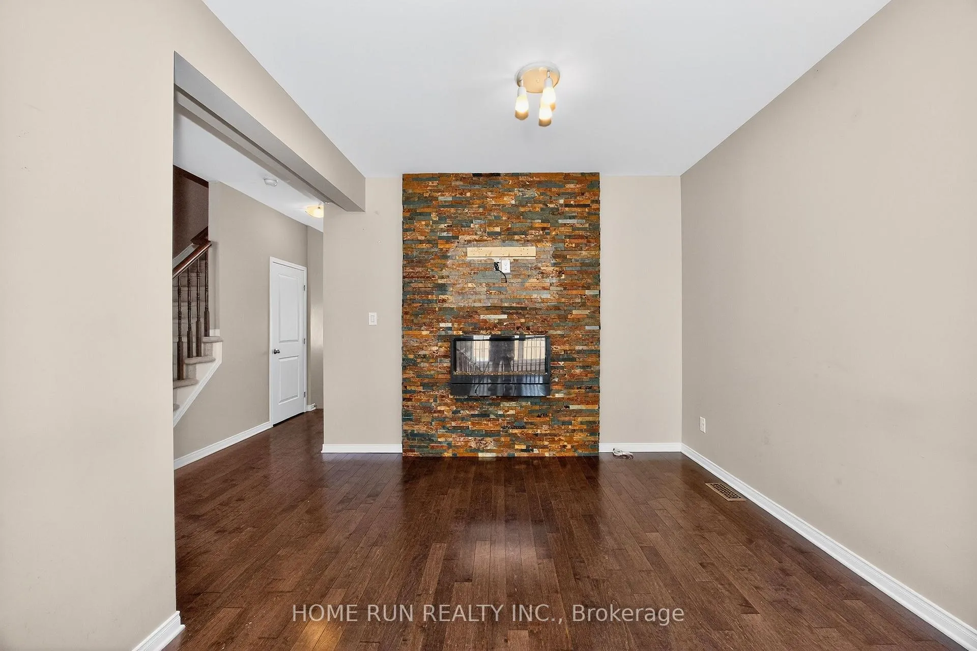 Photo 4 of 840 Kennacraig Private, Ottawa, Barrhaven - Stonebridge — HOMEH