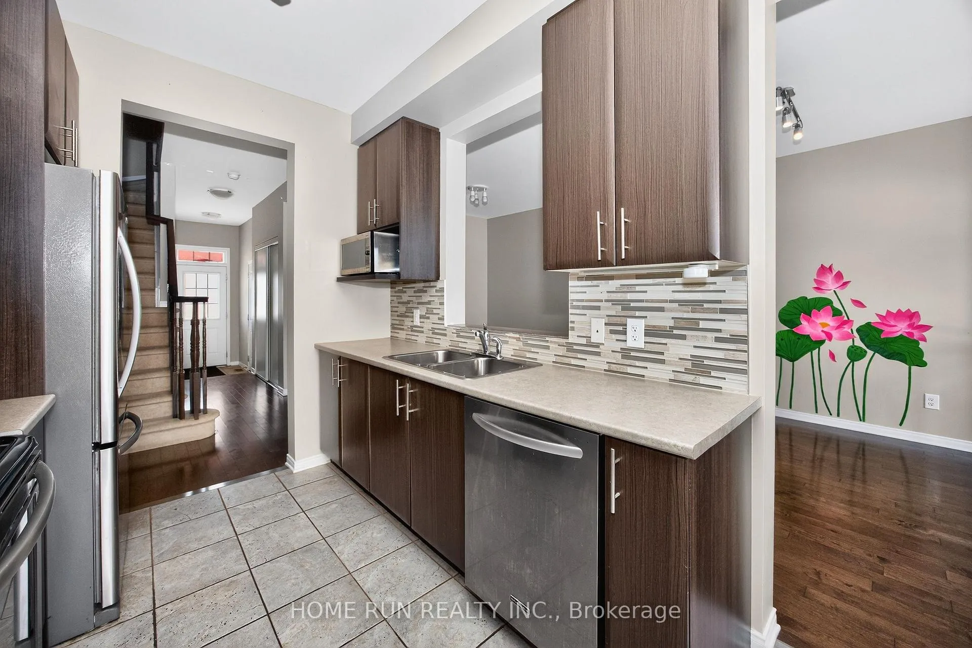 Photo 11 of 840 Kennacraig Private, Ottawa, Barrhaven - Stonebridge — HOMEH