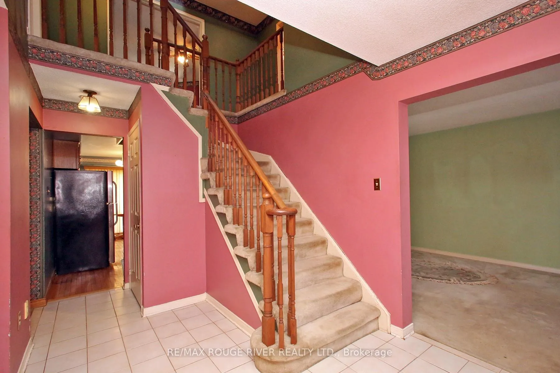 Photo 4 of 66 Jamieson Crescent, Whitby, Rolling Acres — HOMEH