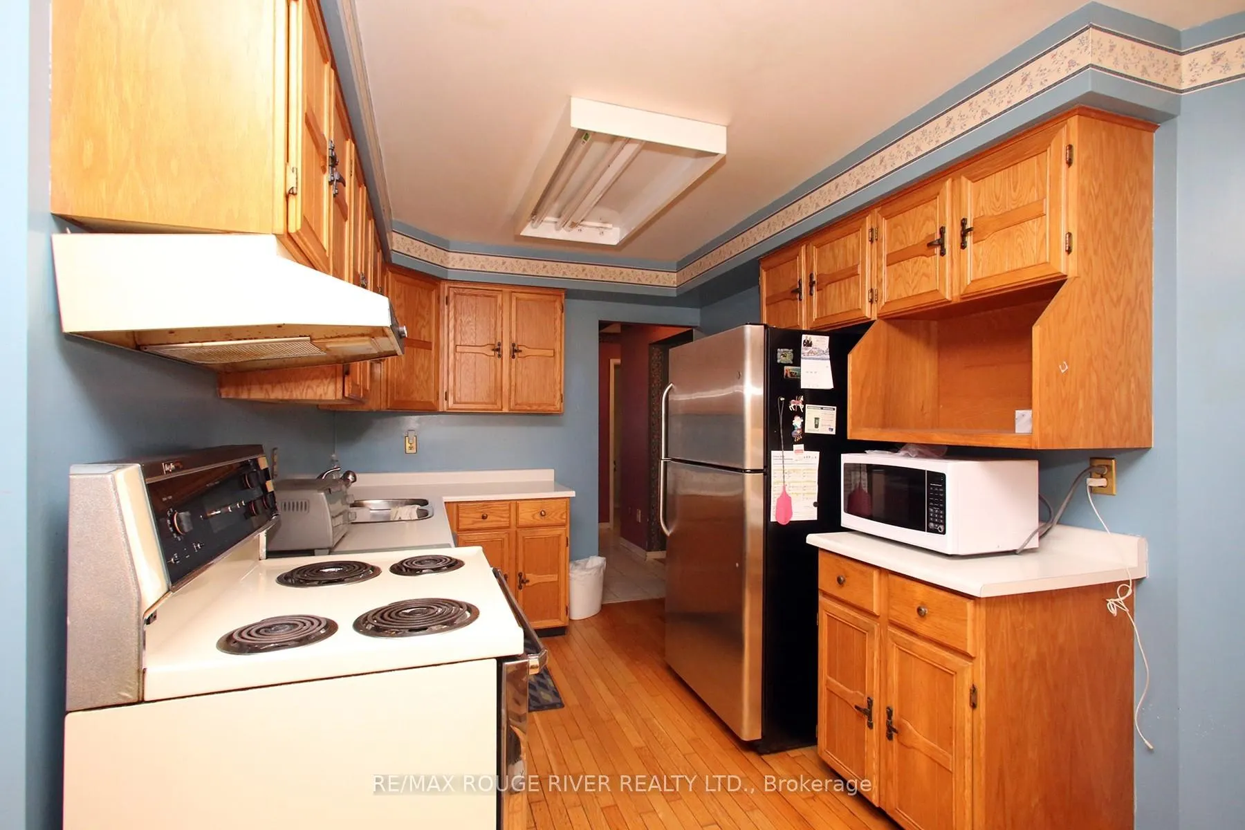 Photo 5 of 66 Jamieson Crescent, Whitby, Rolling Acres — HOMEH