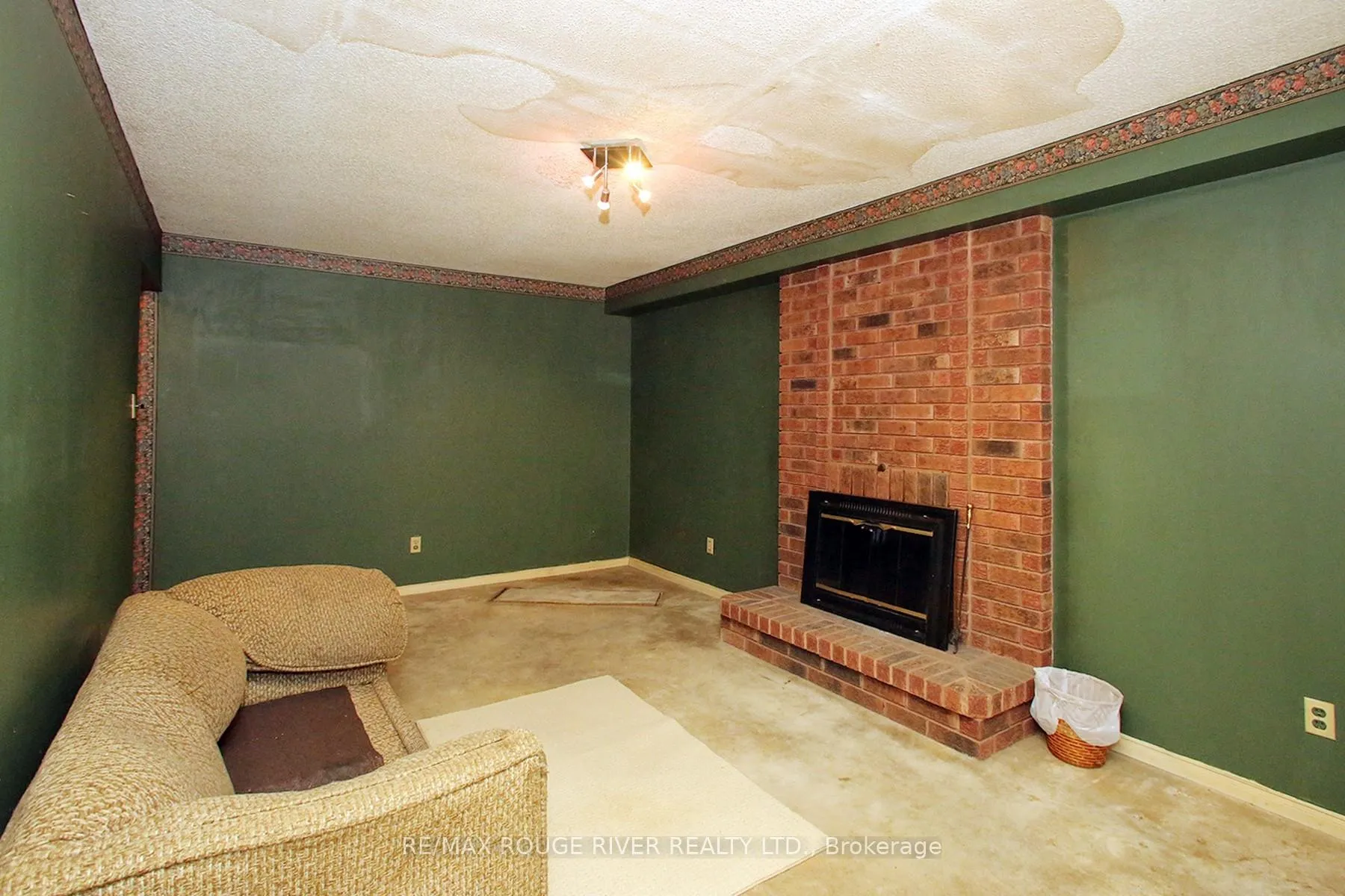 Photo 10 of 66 Jamieson Crescent, Whitby, Rolling Acres — HOMEH