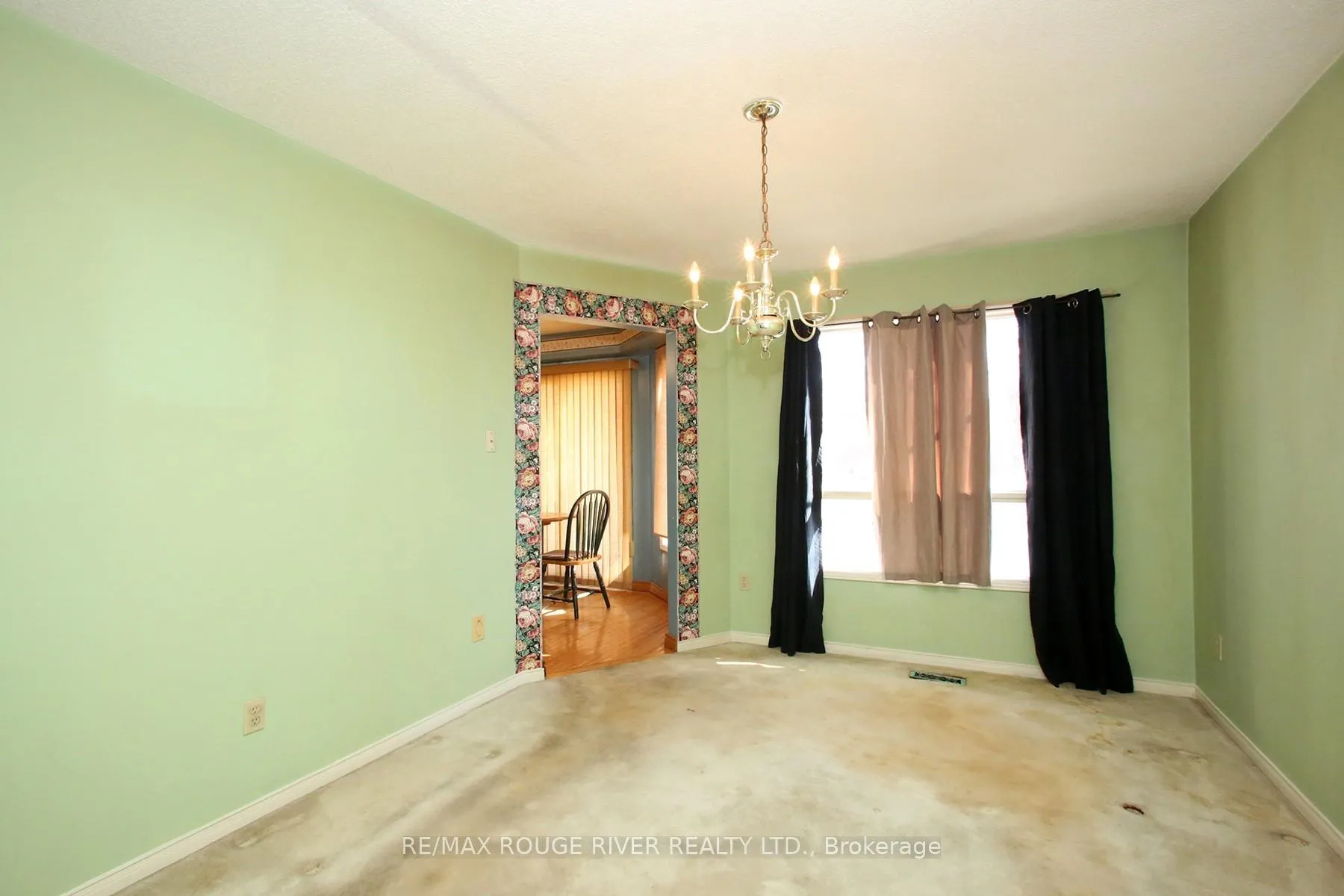 Photo 12 of 66 Jamieson Crescent, Whitby, Rolling Acres — HOMEH