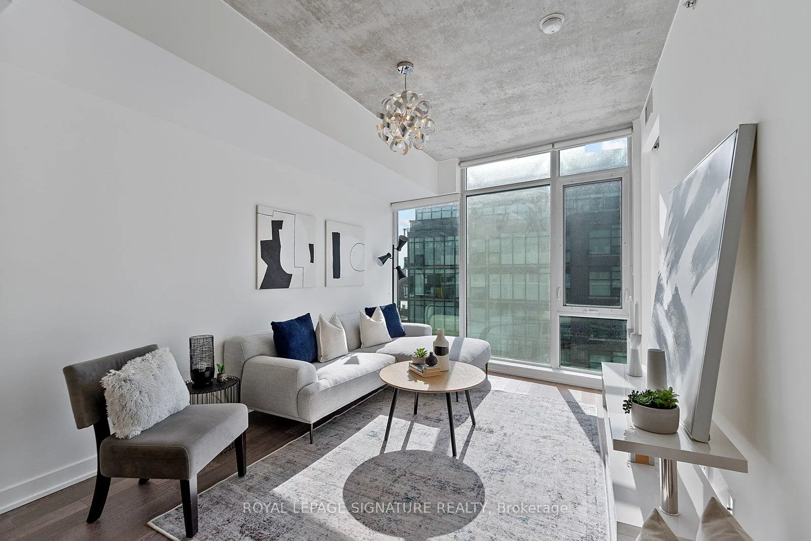 Photo 10 of Unit 810, 1190 Dundas Street E, Toronto, South Riverdale — HOMEH