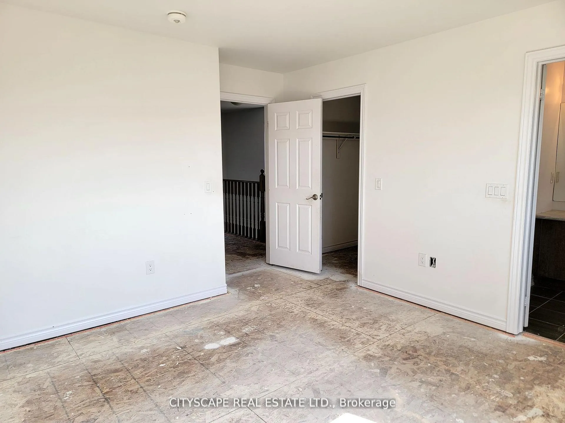Photo 24 of 228 Ridley Crescent, Southgate — HOMEH