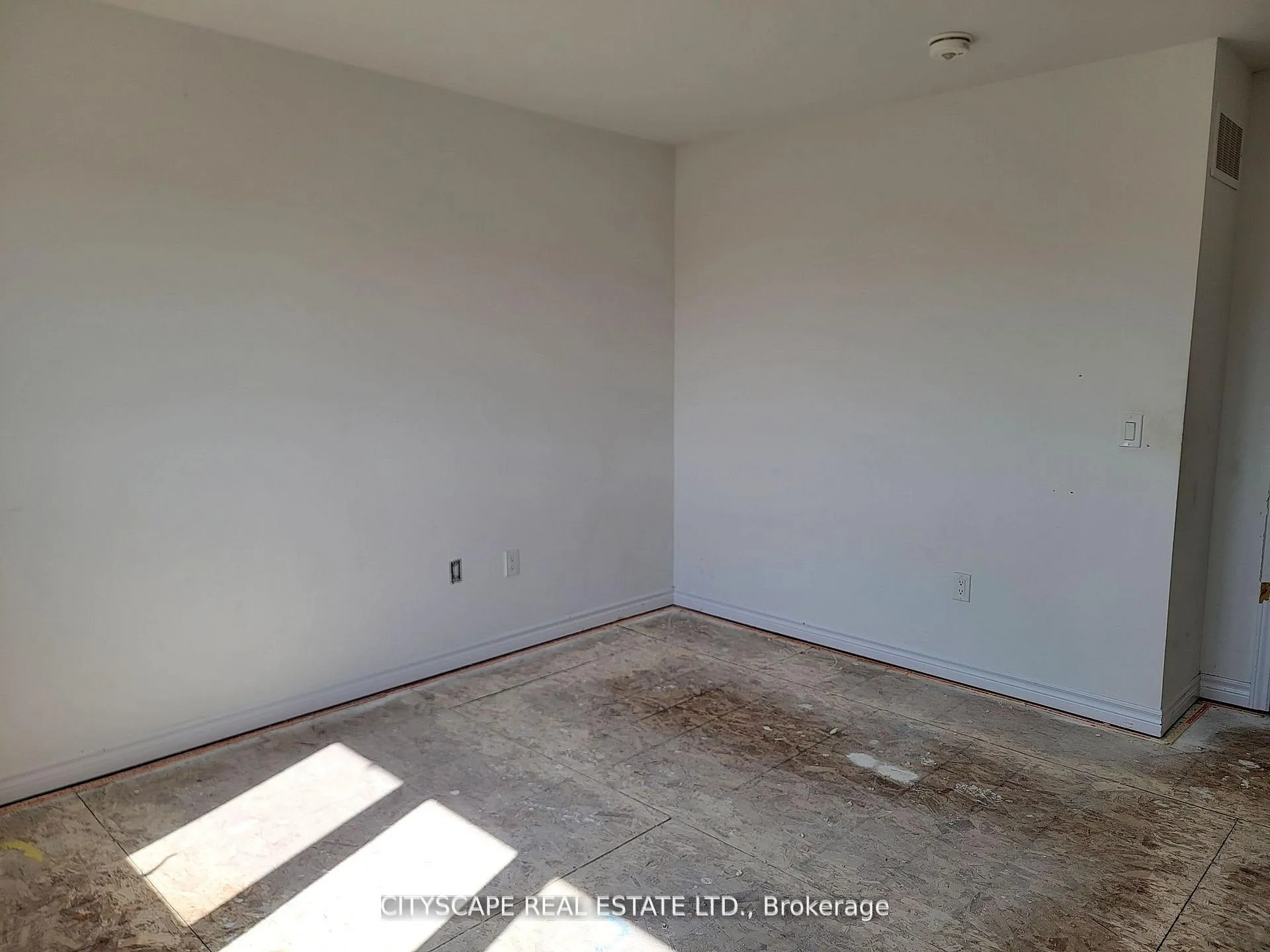 Photo 25 of 228 Ridley Crescent, Southgate — HOMEH
