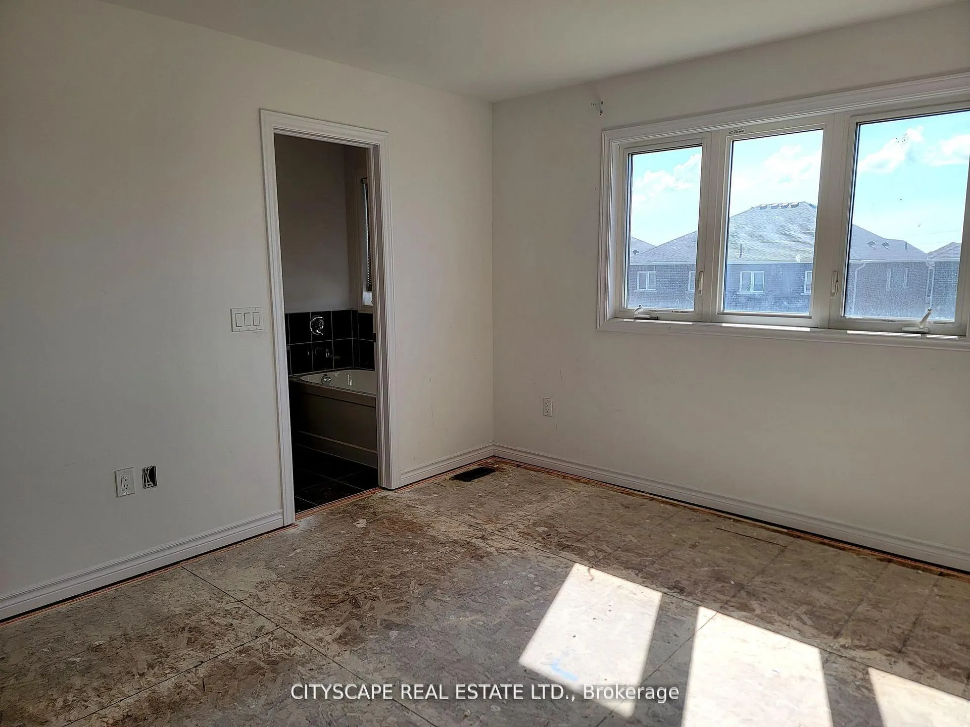 Photo 26 of 228 Ridley Crescent, Southgate — HOMEH