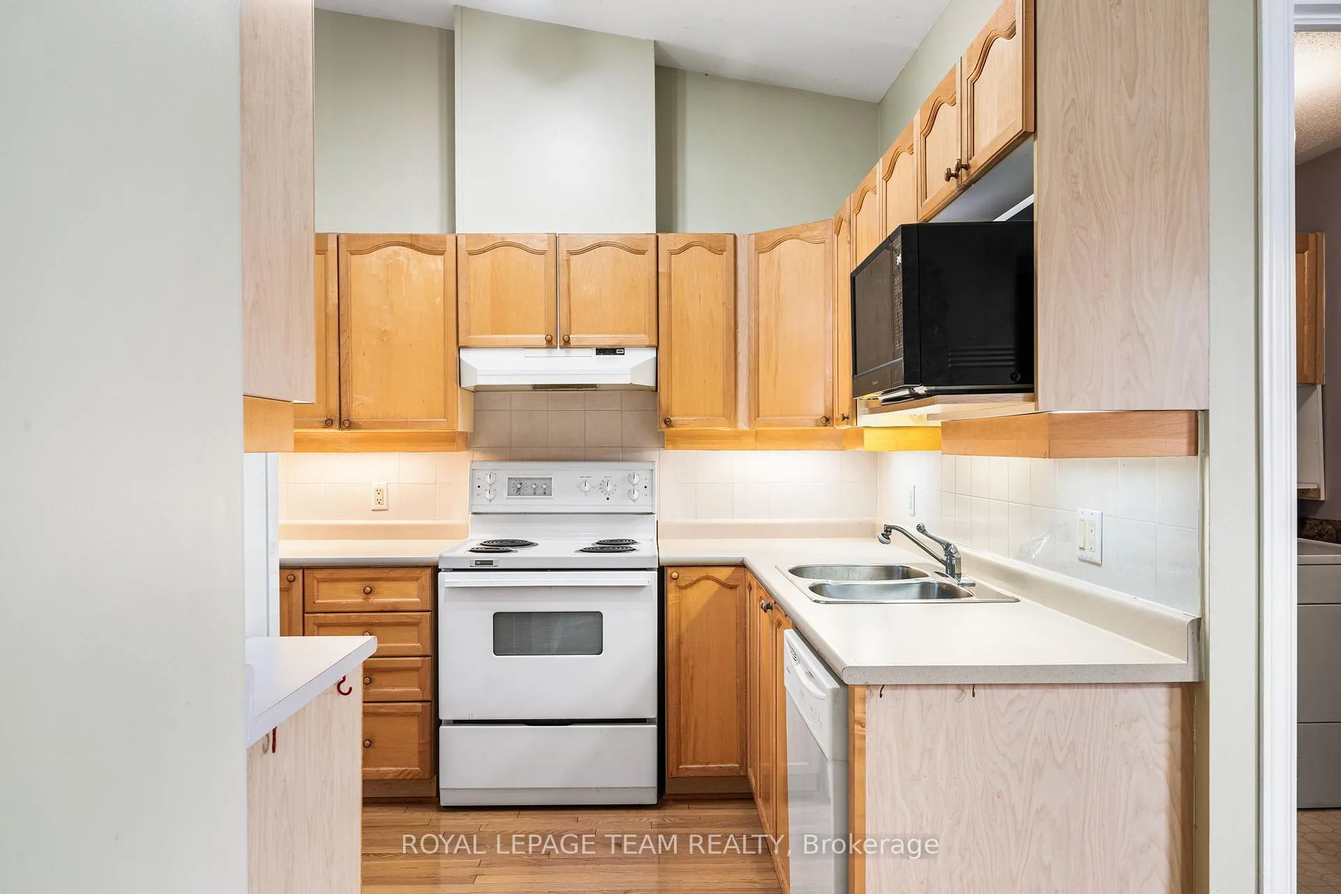 Photo 17 of 10 Quinterra Court, Ottawa, Quinterra — HOMEH