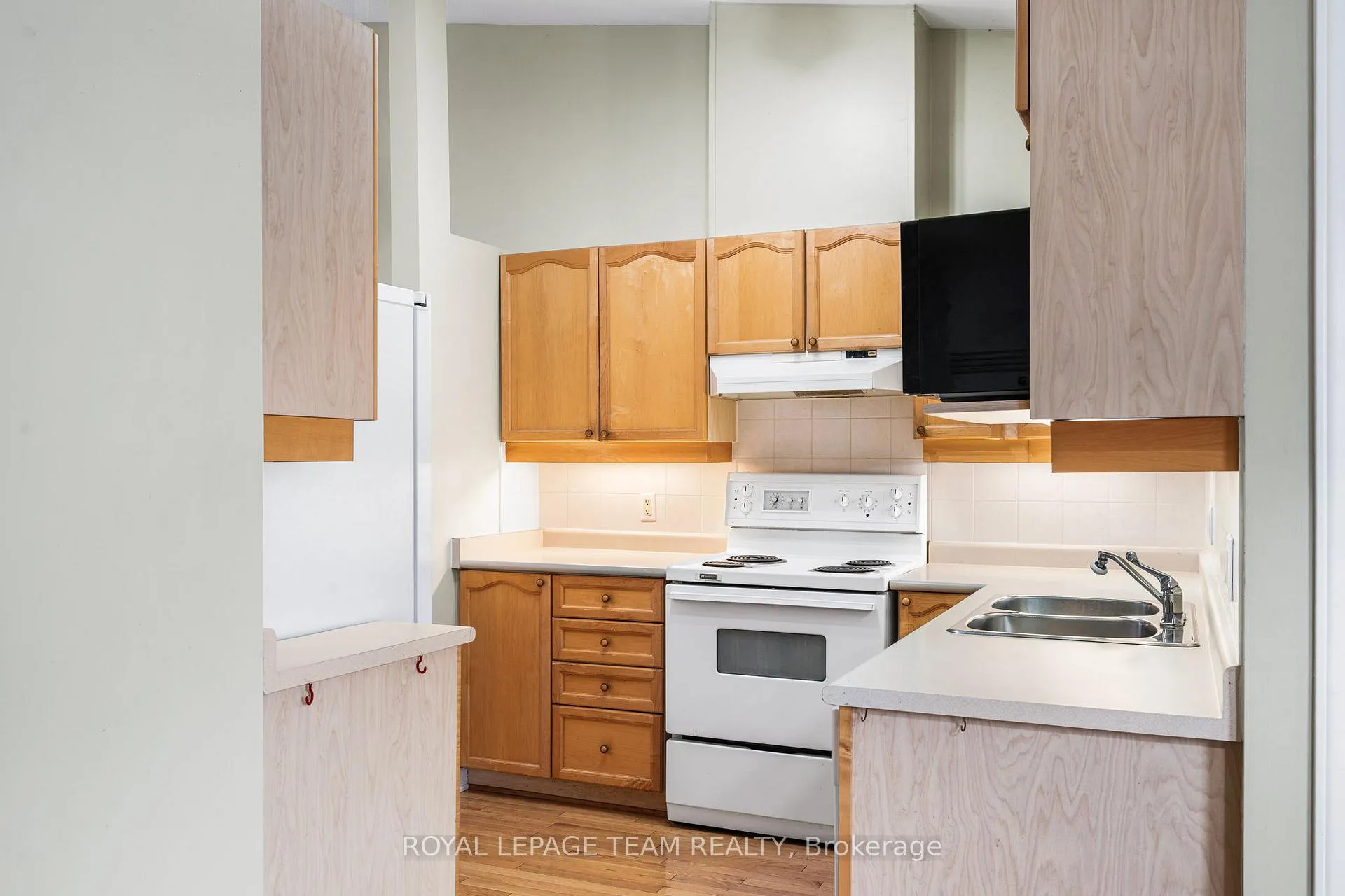 Photo 18 of 10 Quinterra Court, Ottawa, Quinterra — HOMEH