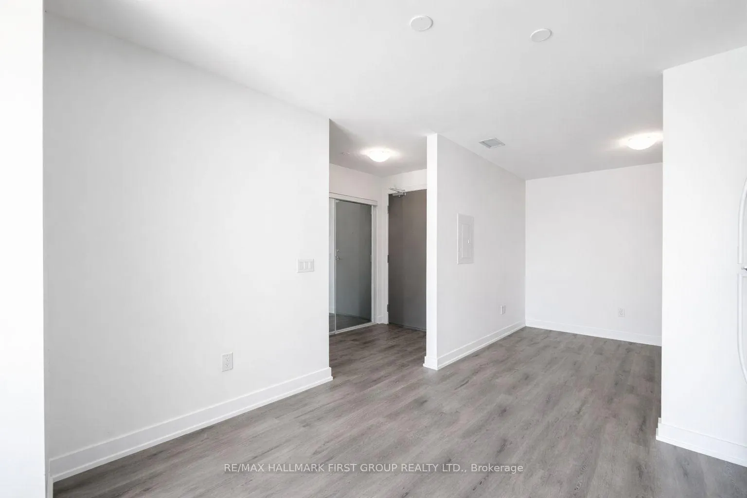 Photo 10 of Unit 505, 1010 Sandy Beach Road, Pickering, Bay Ridges — HOMEH