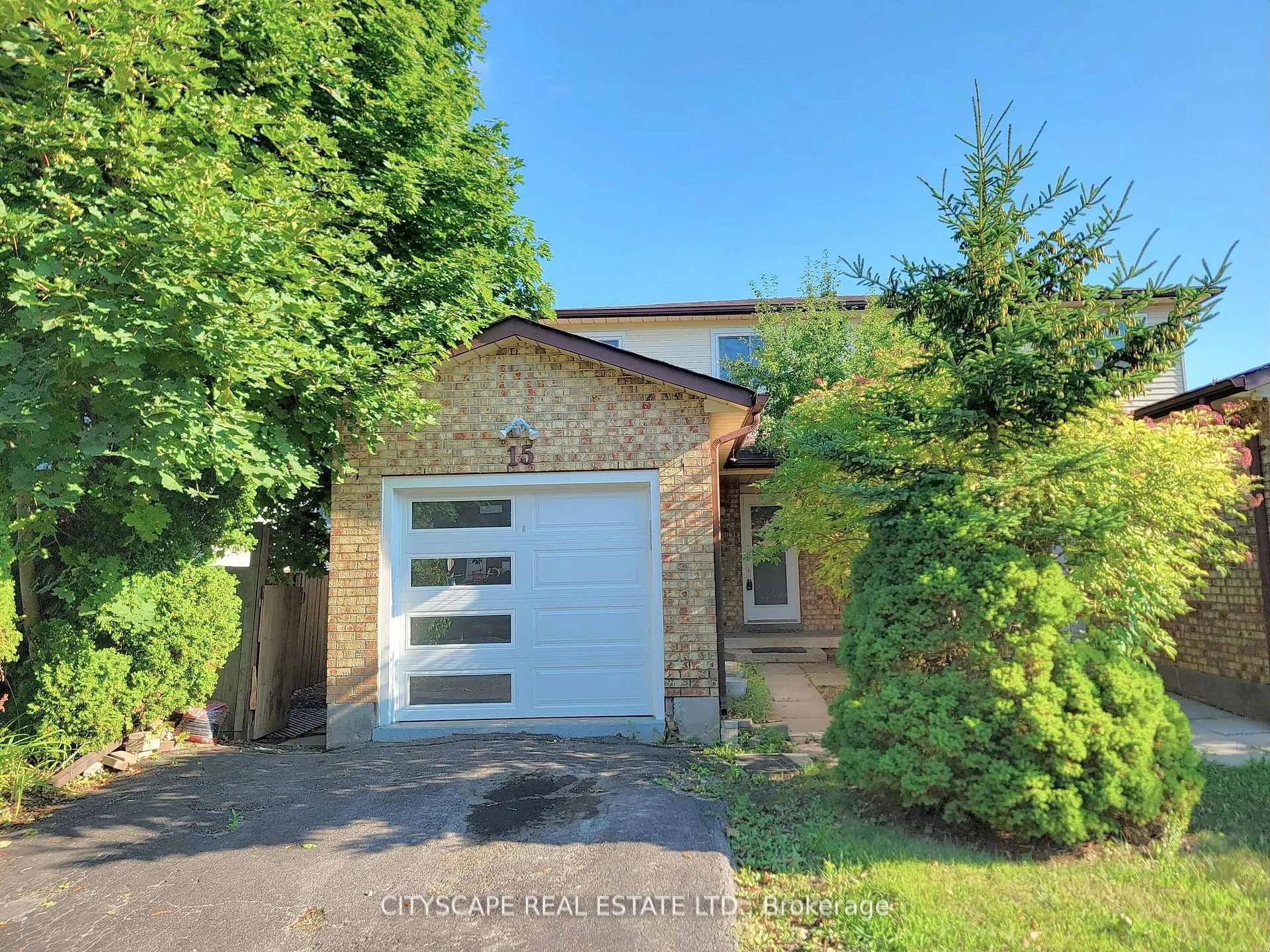 Photo 2 of 15 Hartsfield Drive, Clarington, Courtice — HOMEH