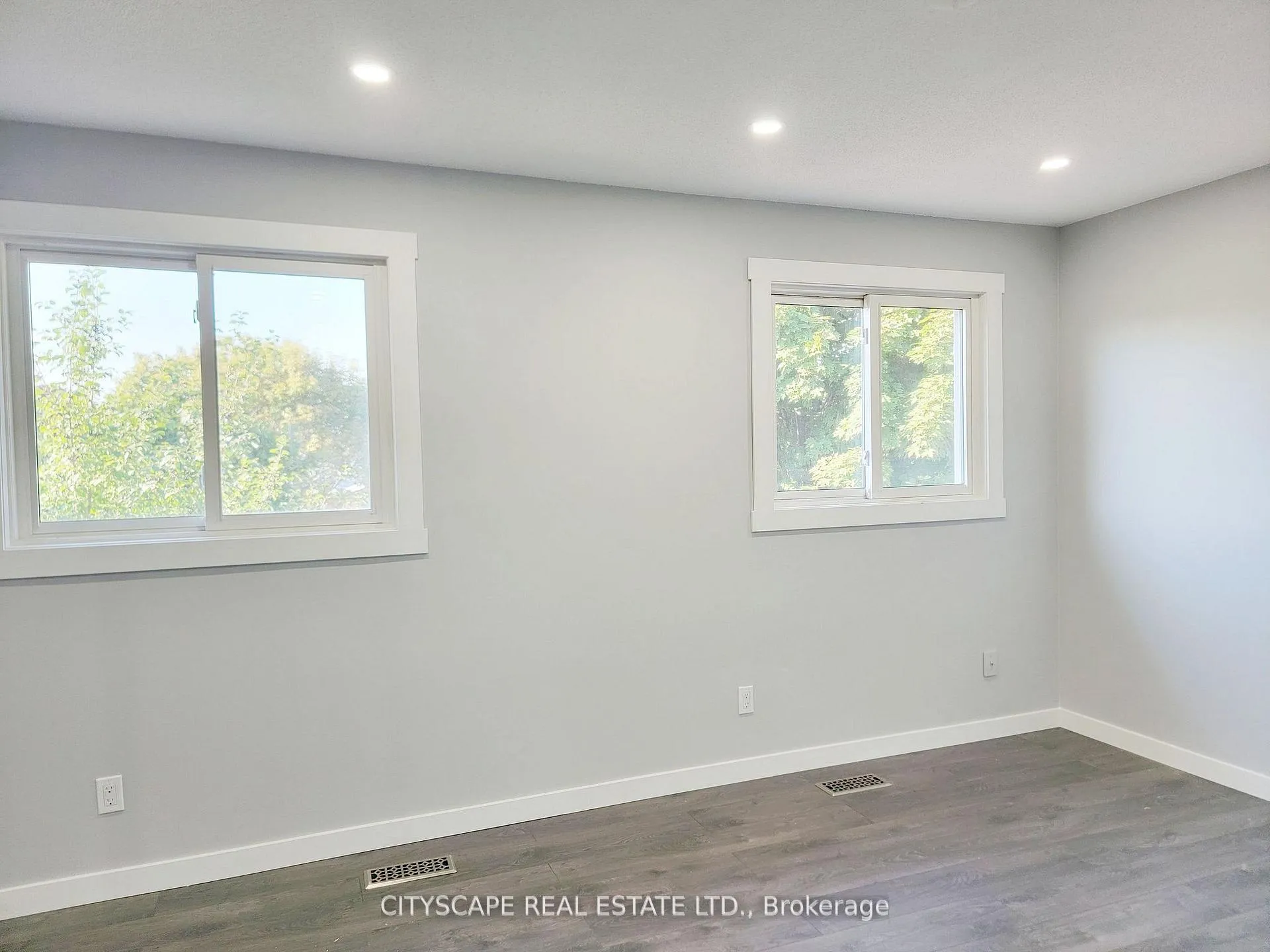 Photo 23 of 15 Hartsfield Drive, Clarington, Courtice — HOMEH