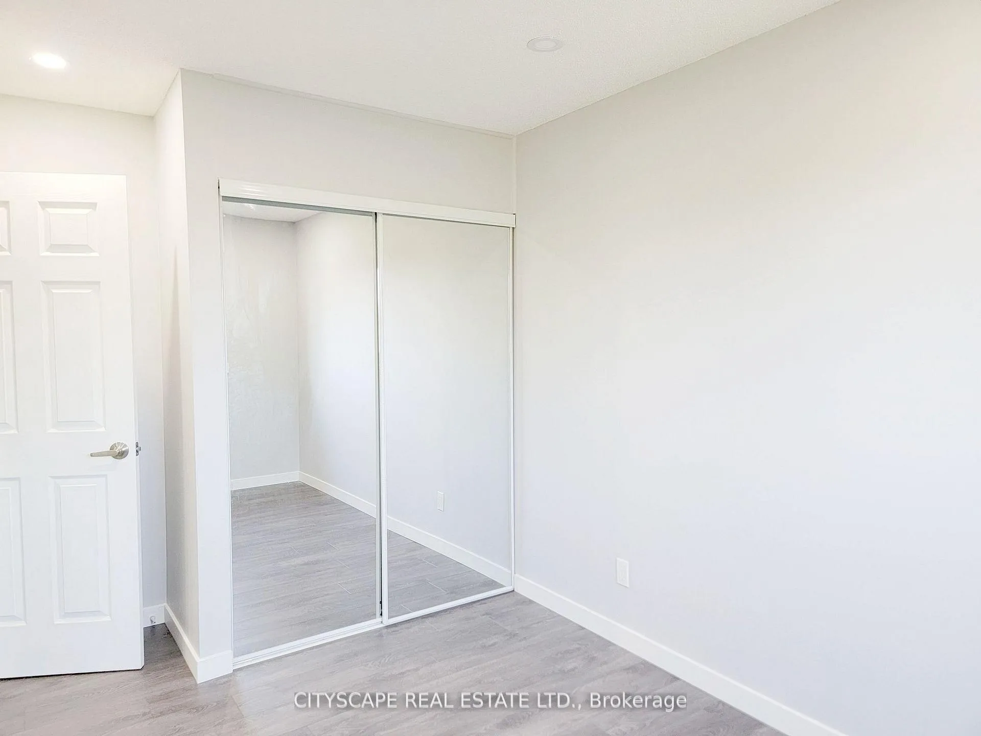 Photo 25 of 15 Hartsfield Drive, Clarington, Courtice — HOMEH