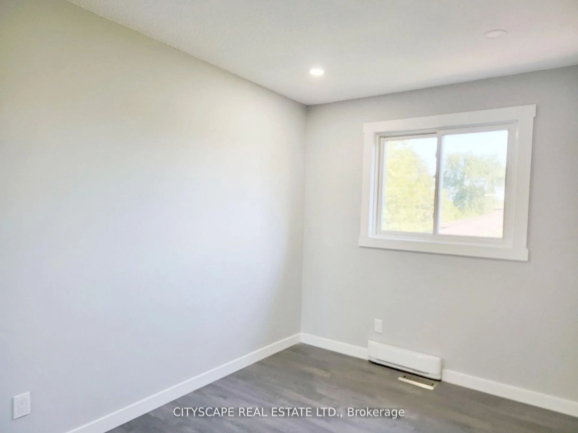 Photo 26 of 15 Hartsfield Drive, Clarington, Courtice — HOMEH