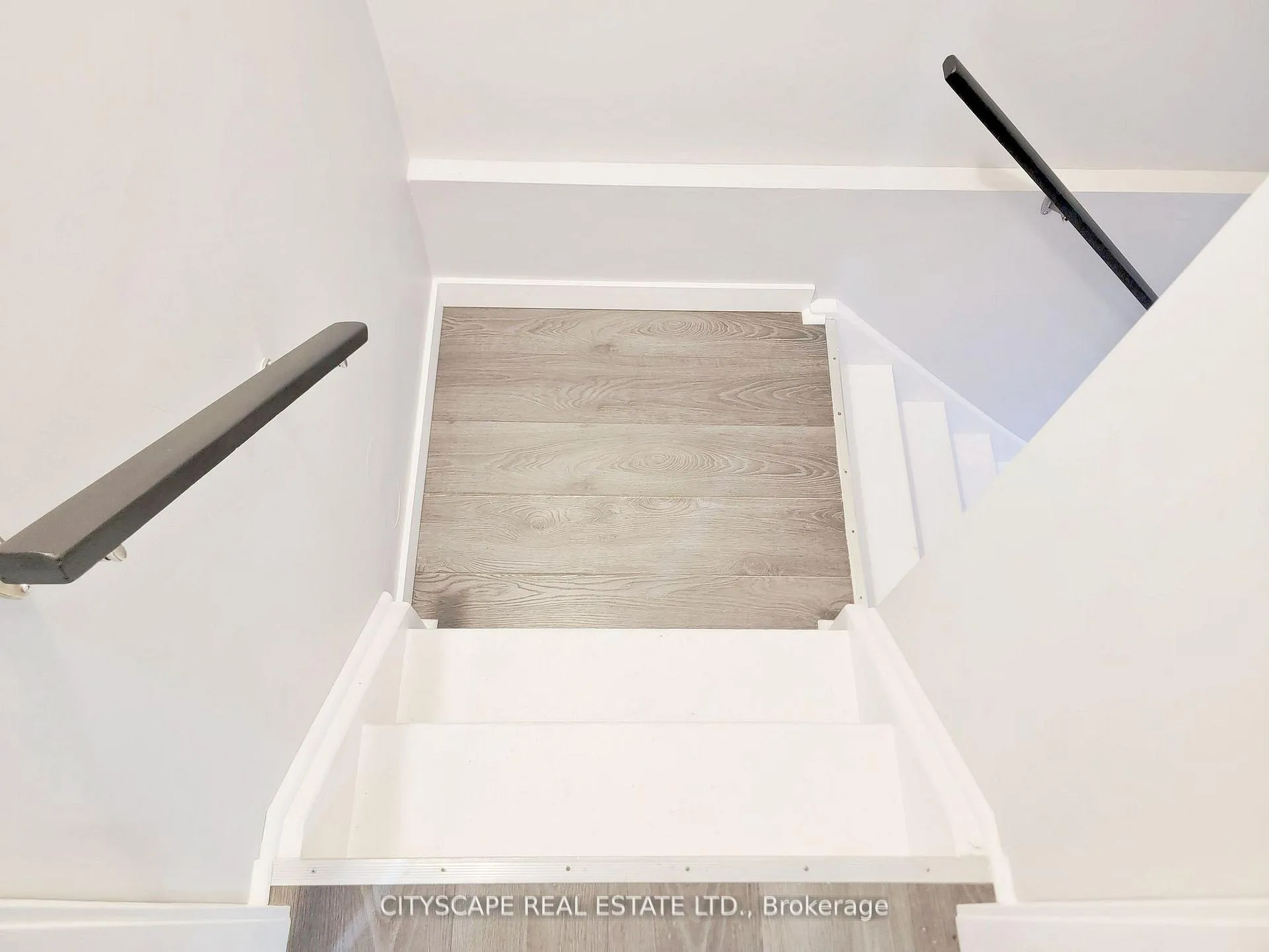 Photo 31 of 15 Hartsfield Drive, Clarington, Courtice — HOMEH