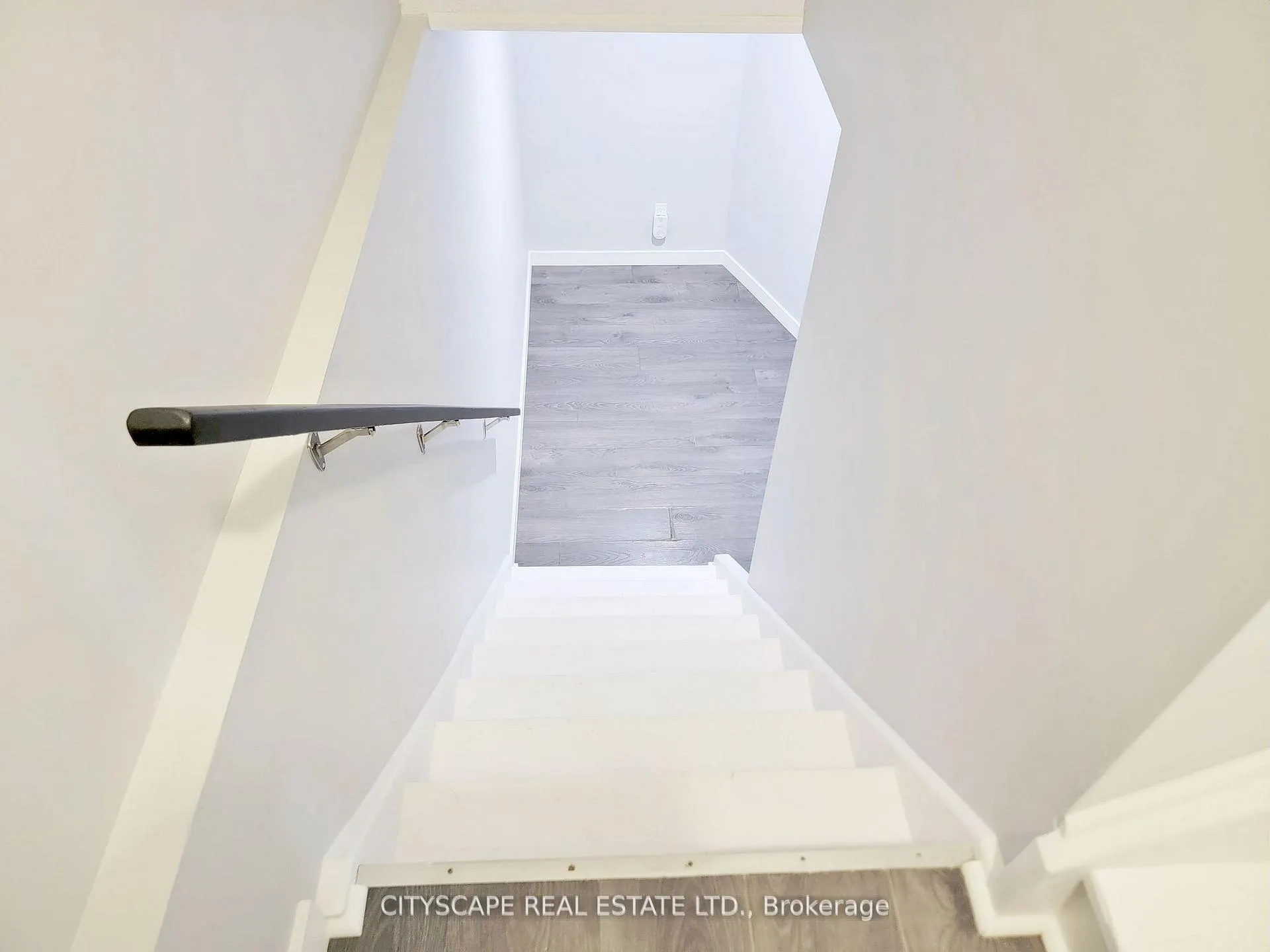 Photo 32 of 15 Hartsfield Drive, Clarington, Courtice — HOMEH