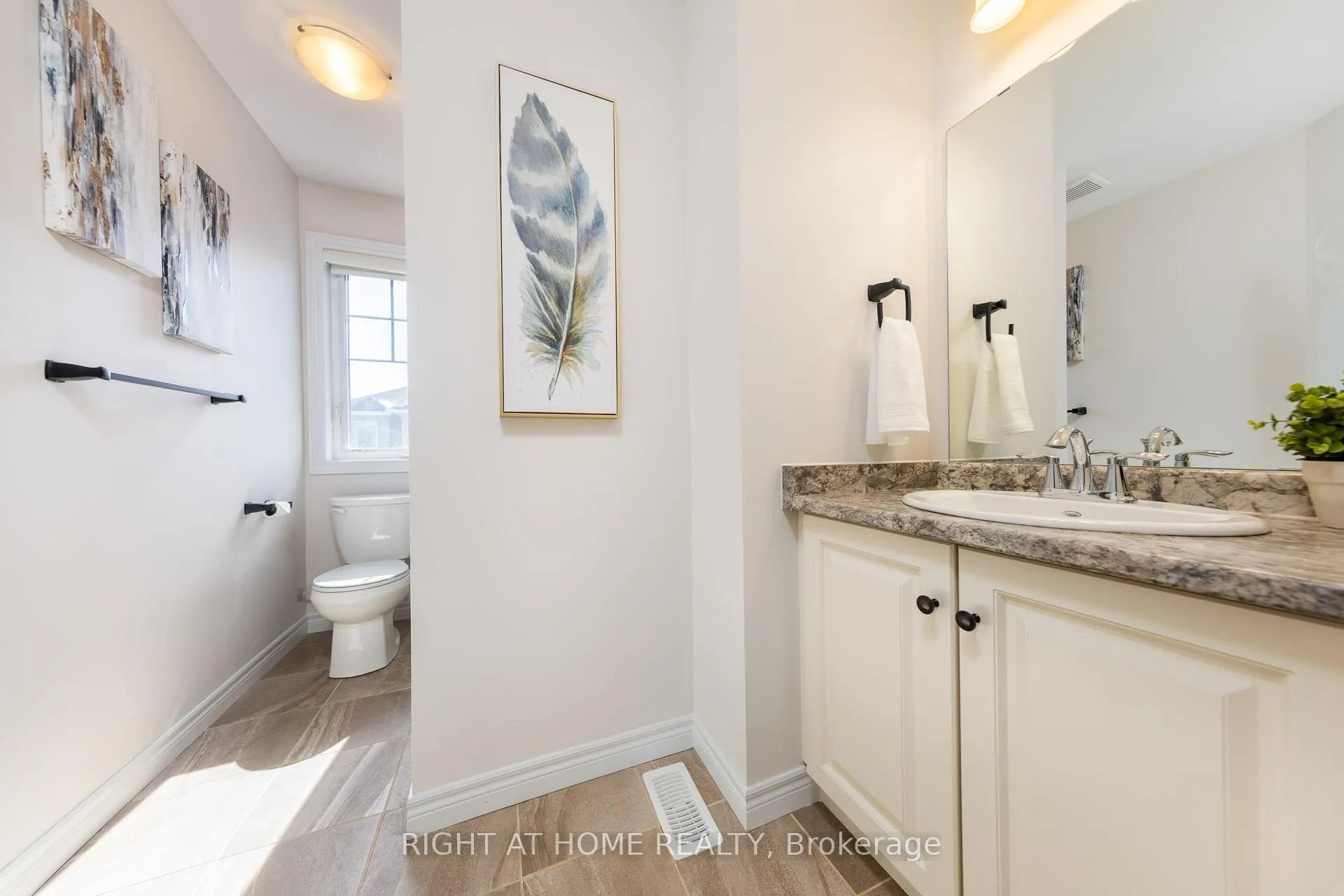 Photo 34 of 21 Marr Lane, Hamilton, Meadowlands — HOMEH