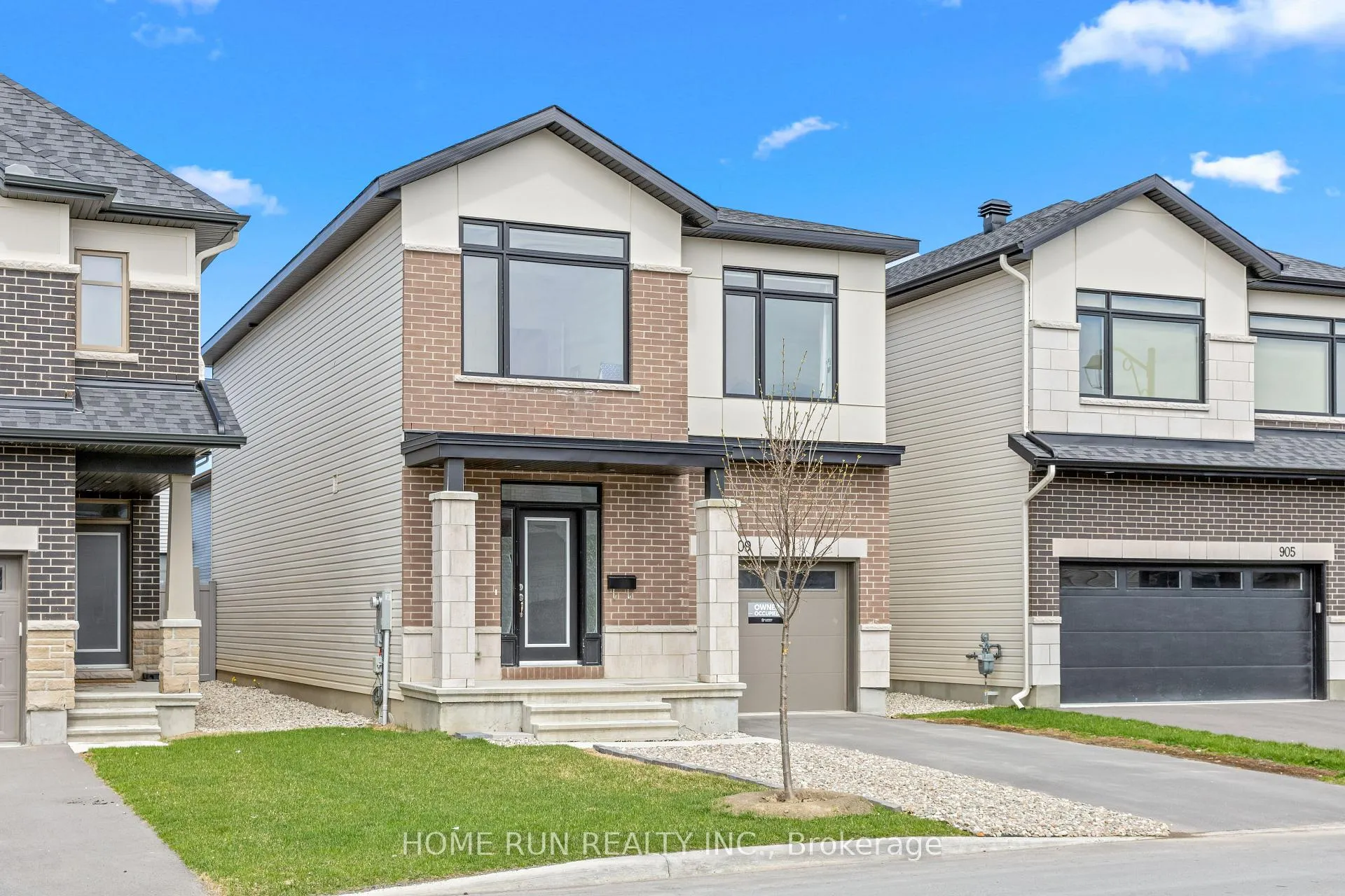 Photo 3 of 909 Beckton Heights, Ottawa, Stittsville (South) — HOMEH