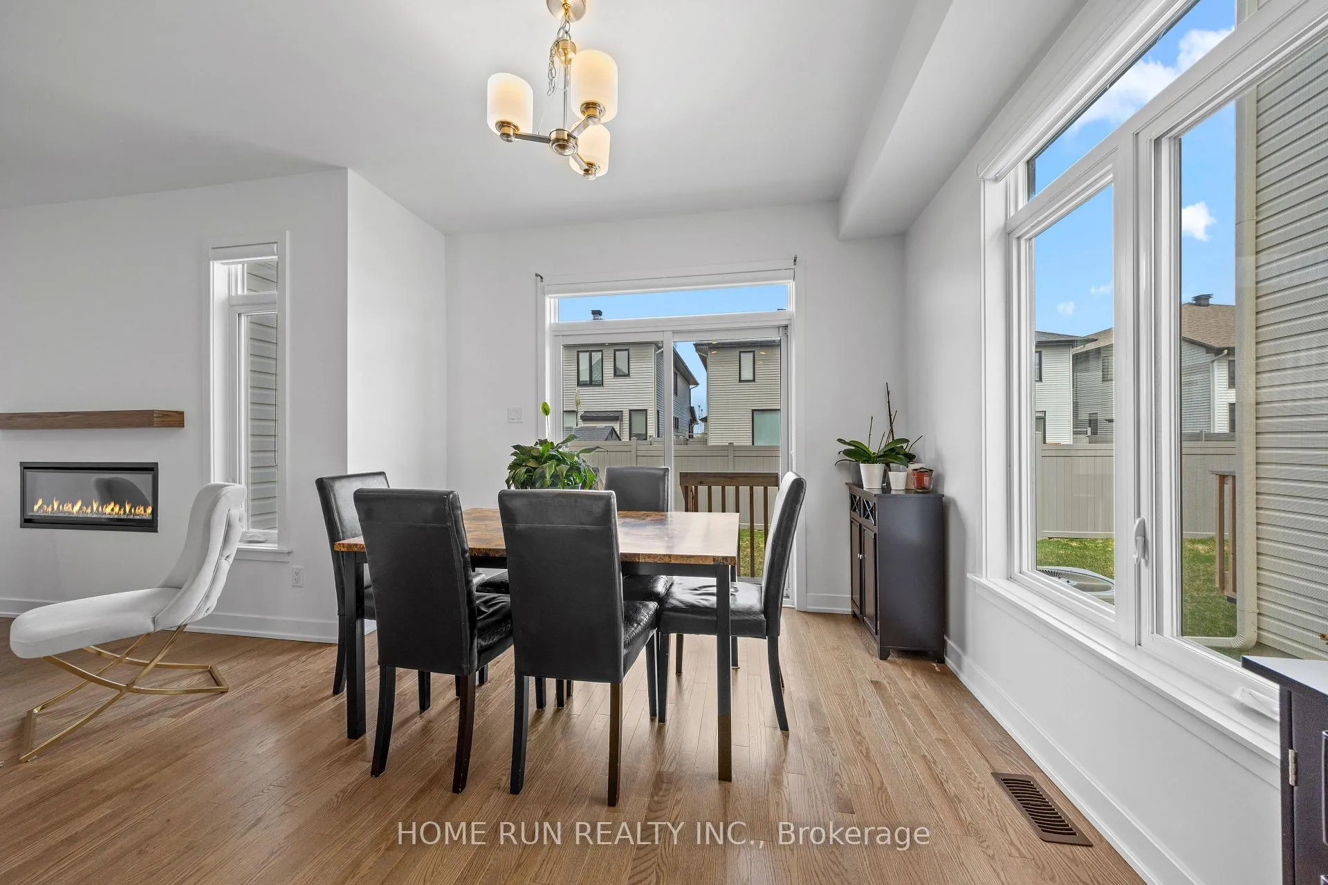 Photo 15 of 909 Beckton Heights, Ottawa, Stittsville (South) — HOMEH