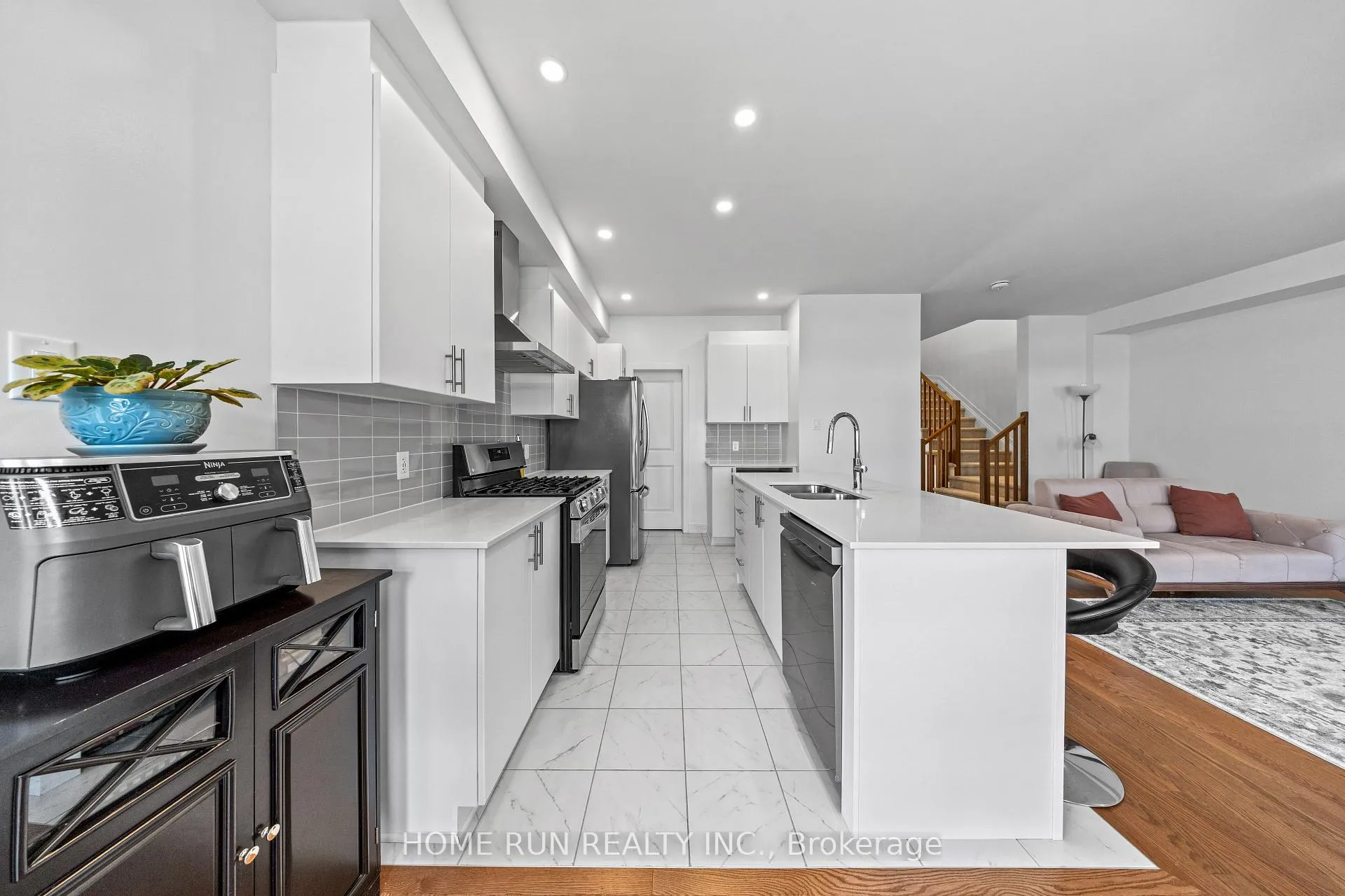 Photo 19 of 909 Beckton Heights, Ottawa, Stittsville (South) — HOMEH