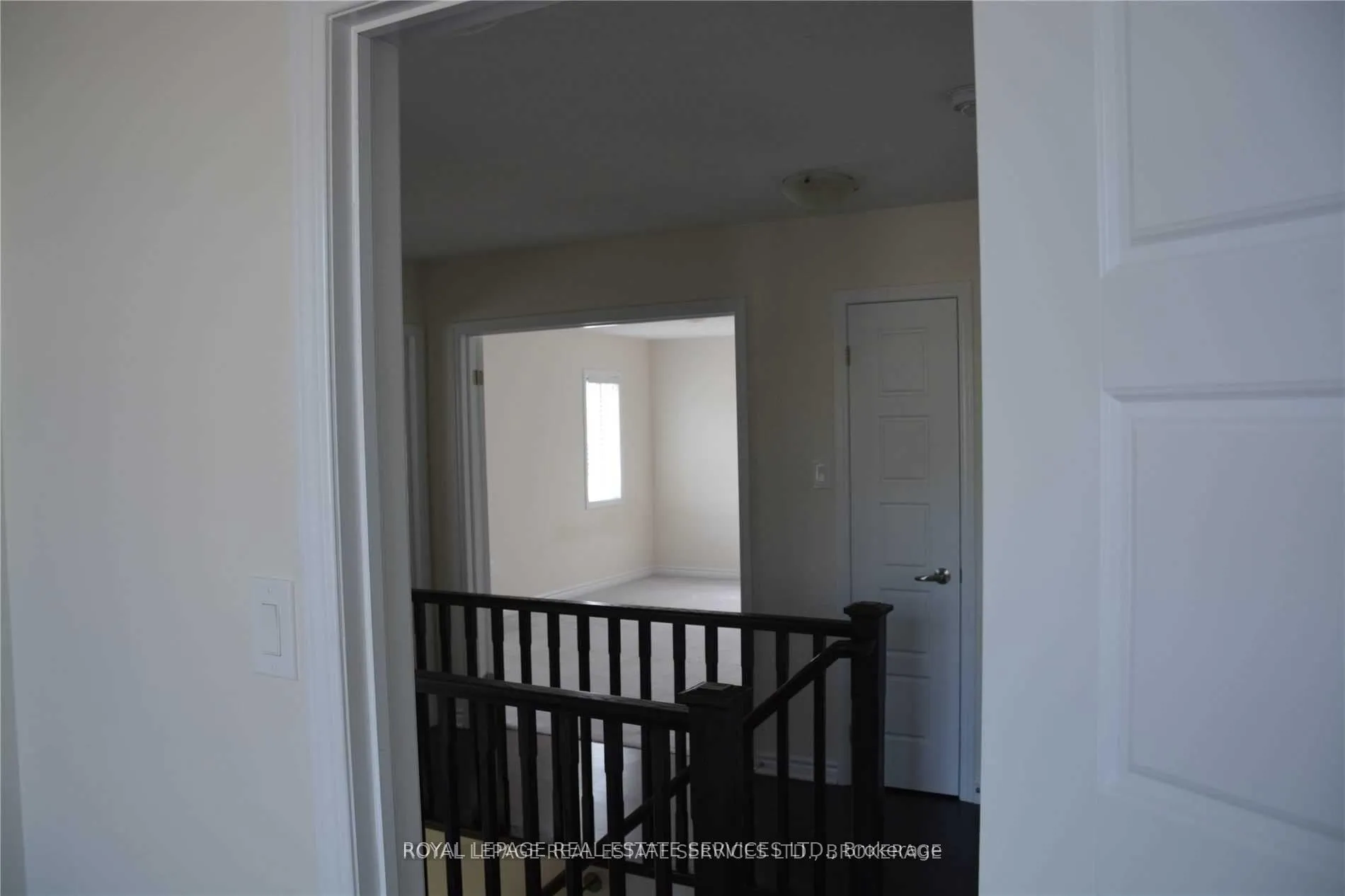 Photo 25 of 98 Mcmonies Drive, Hamilton, Waterdown — HOMEH