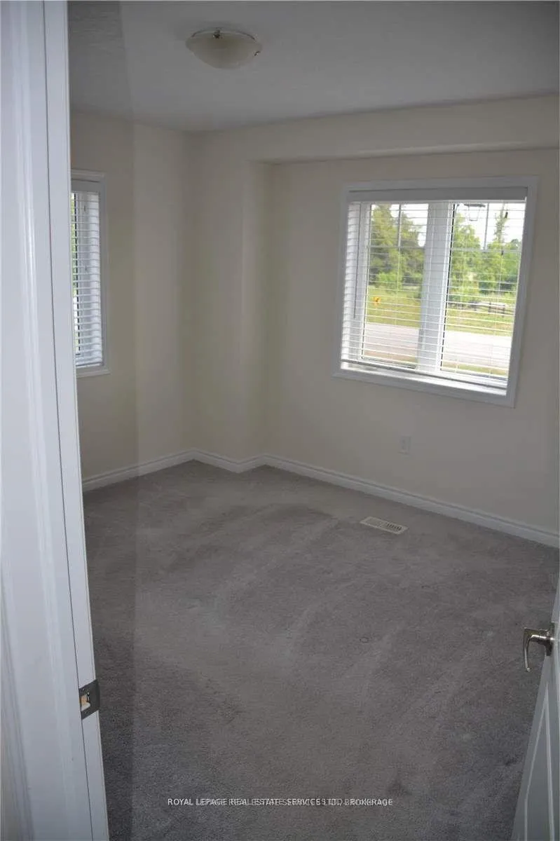 Photo 33 of 98 Mcmonies Drive, Hamilton, Waterdown — HOMEH