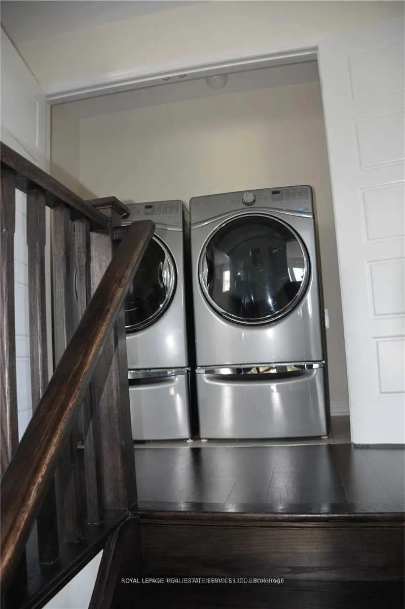 Photo 34 of 98 Mcmonies Drive, Hamilton, Waterdown — HOMEH