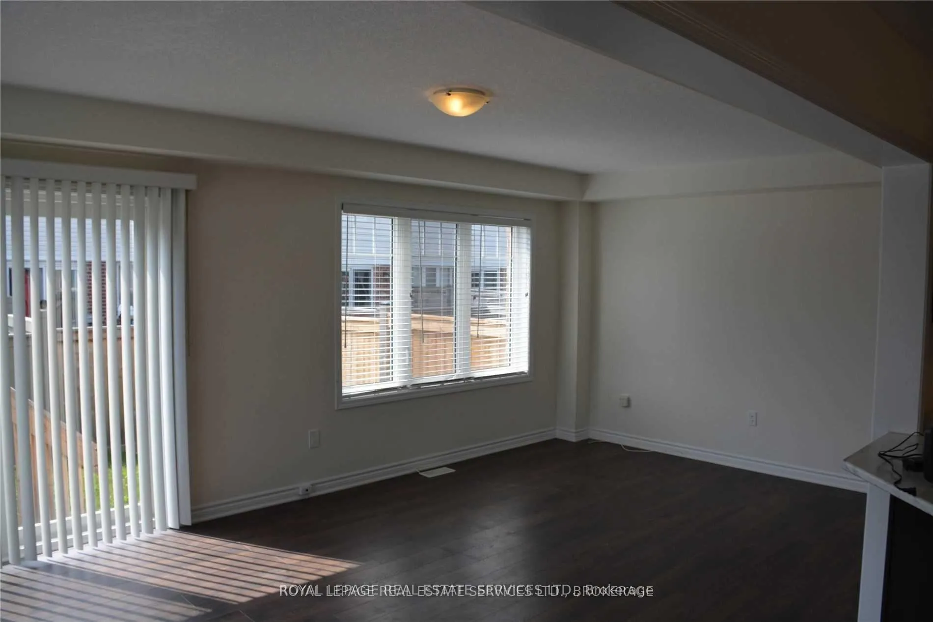 Photo 40 of 98 Mcmonies Drive, Hamilton, Waterdown — HOMEH