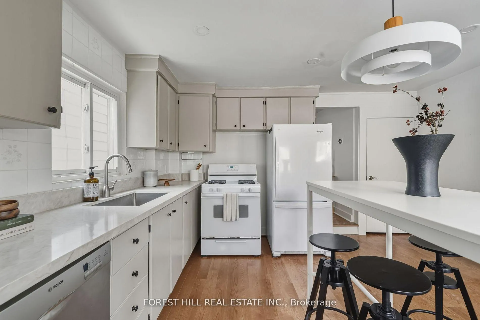 Photo 11 of 33 Craven Road, Toronto, Greenwood-Coxwell — HOMEH