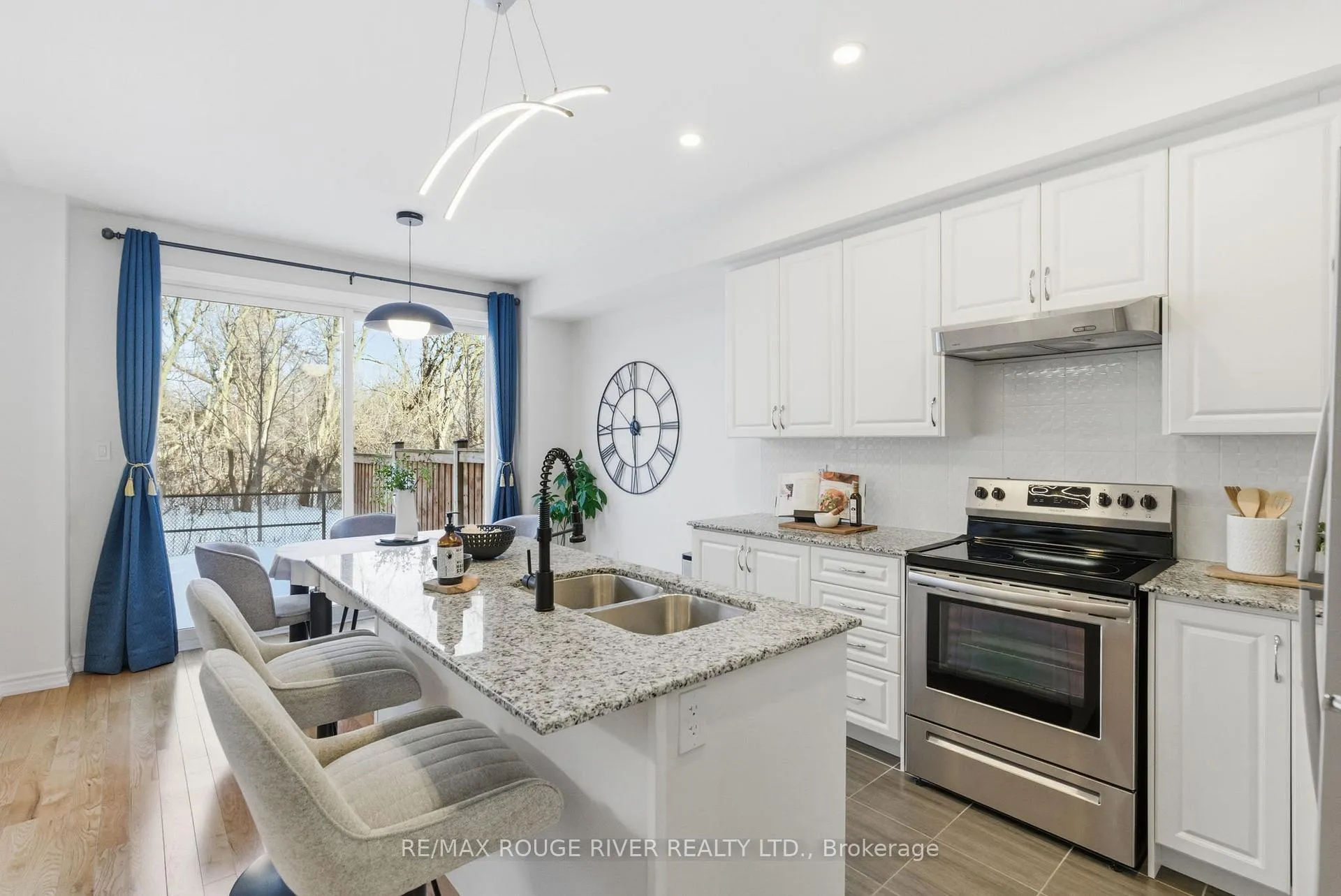 Photo 8 of 27 Swordfish Drive, Whitby, Lynde Creek — HOMEH