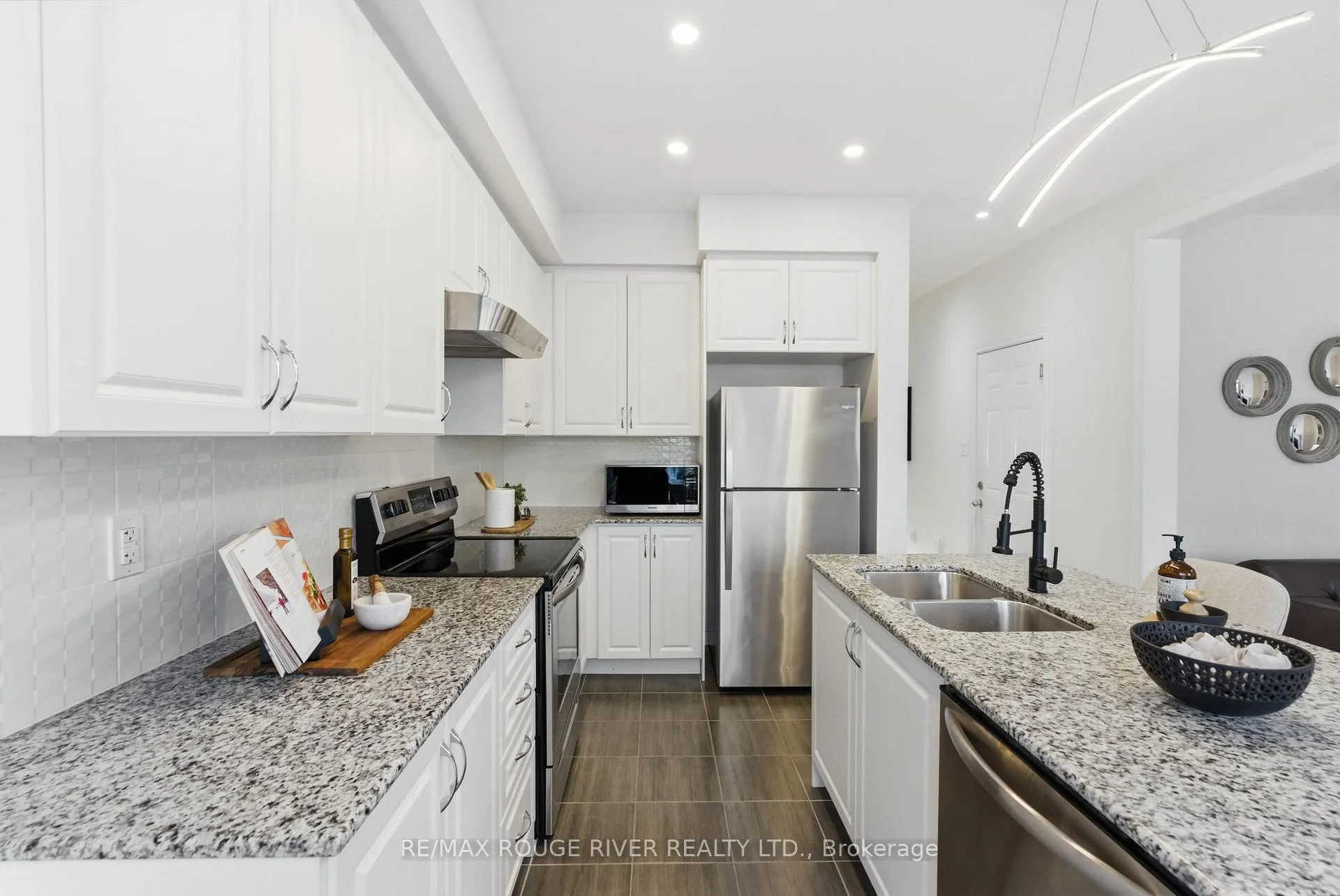 Photo 13 of 27 Swordfish Drive, Whitby, Lynde Creek — HOMEH