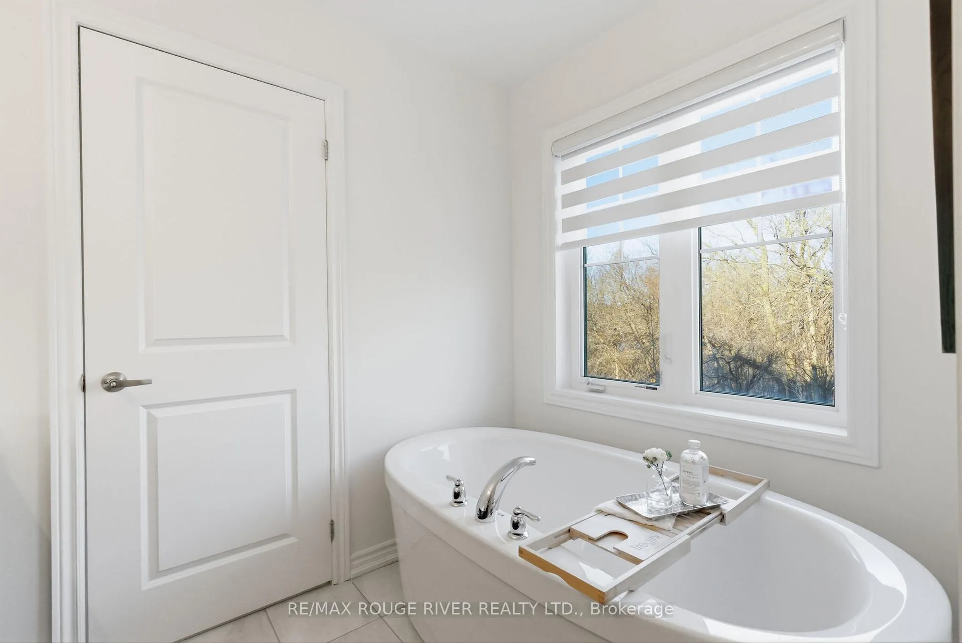 Photo 32 of 27 Swordfish Drive, Whitby, Lynde Creek — HOMEH